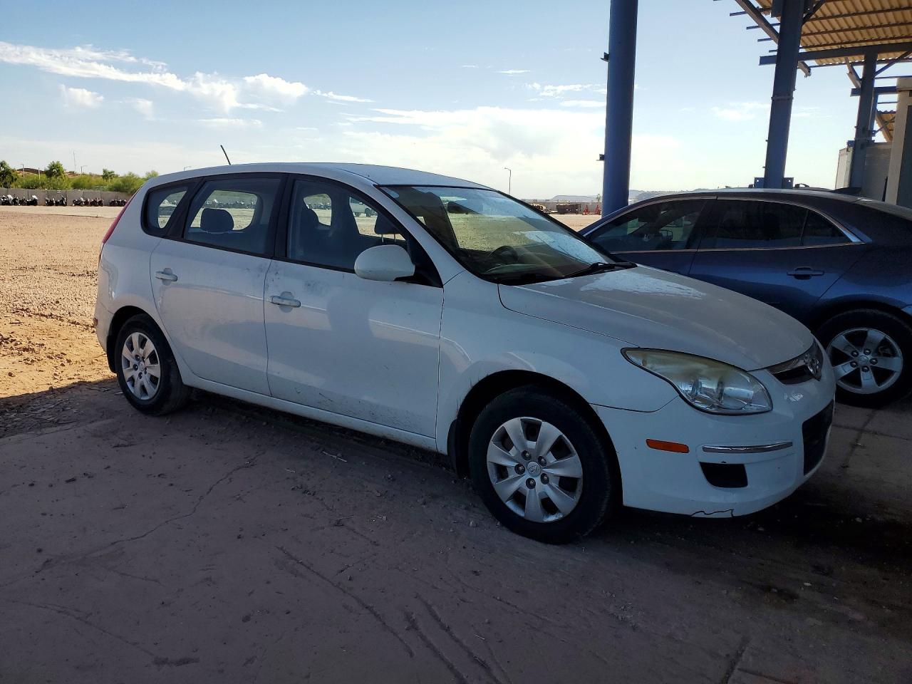 2011 Hyundai Elantra Touring Gls White vin: KMHDB8AE8BU086993