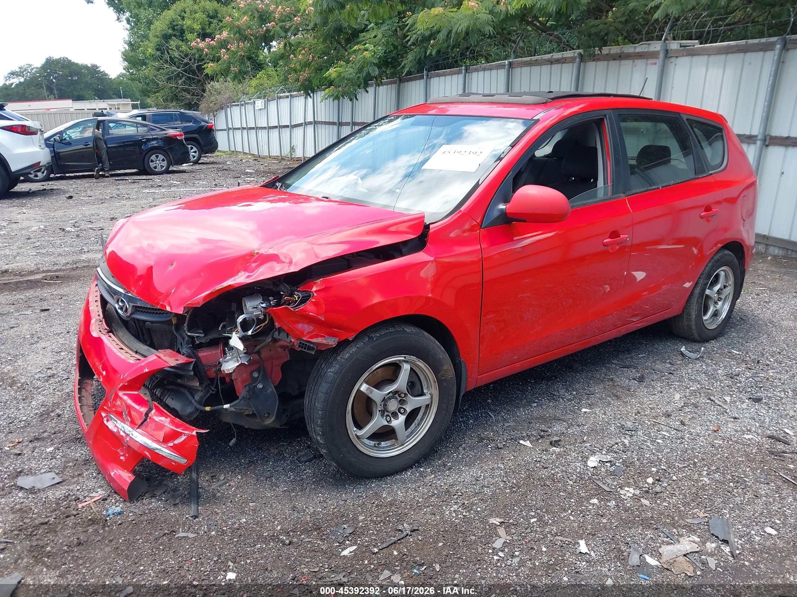 2011 Hyundai Elantra Touring Gls Красный vin: KMHDB8AE8BU105140