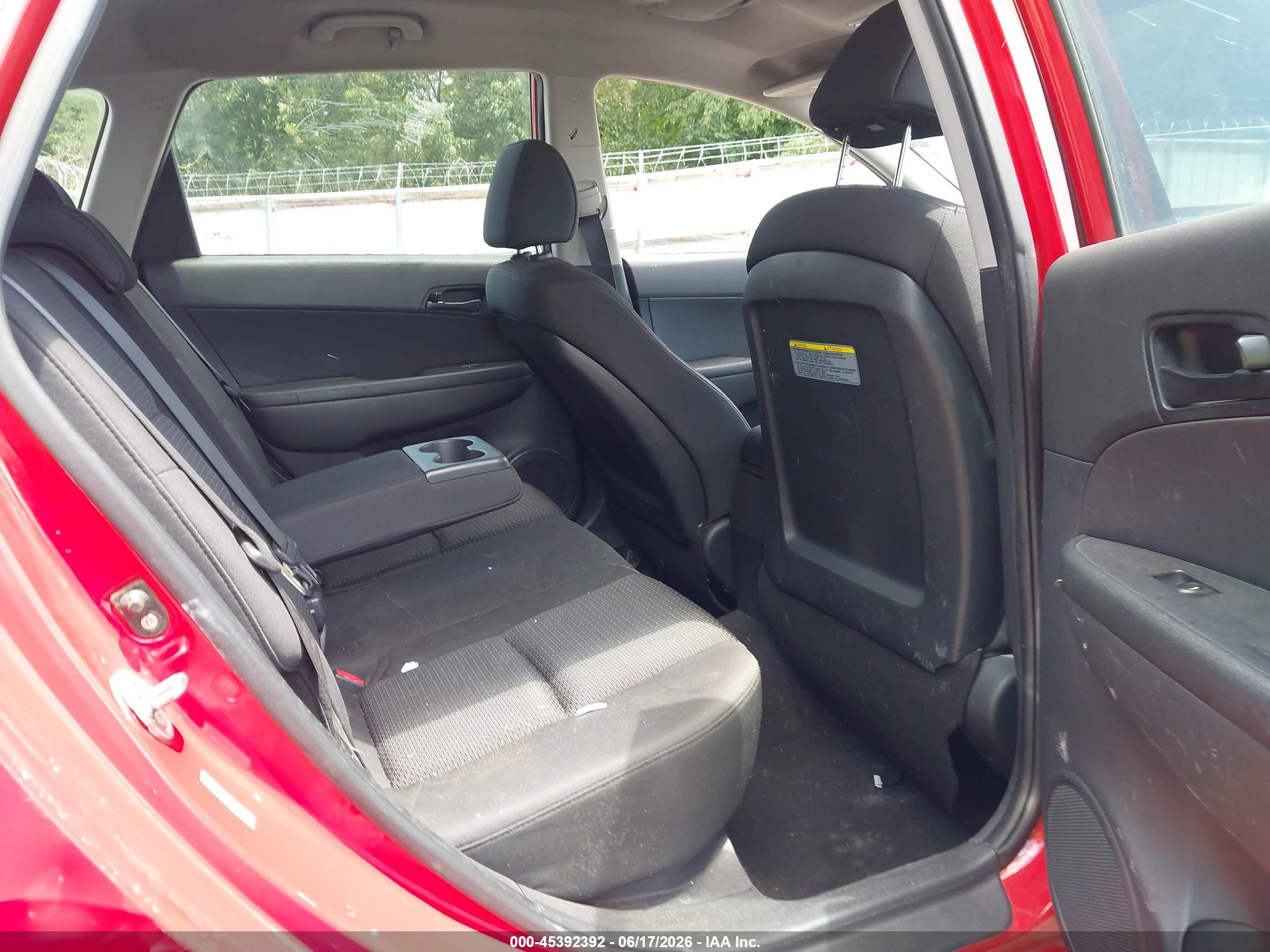 2011 Hyundai Elantra Touring Gls Красный vin: KMHDB8AE8BU105140