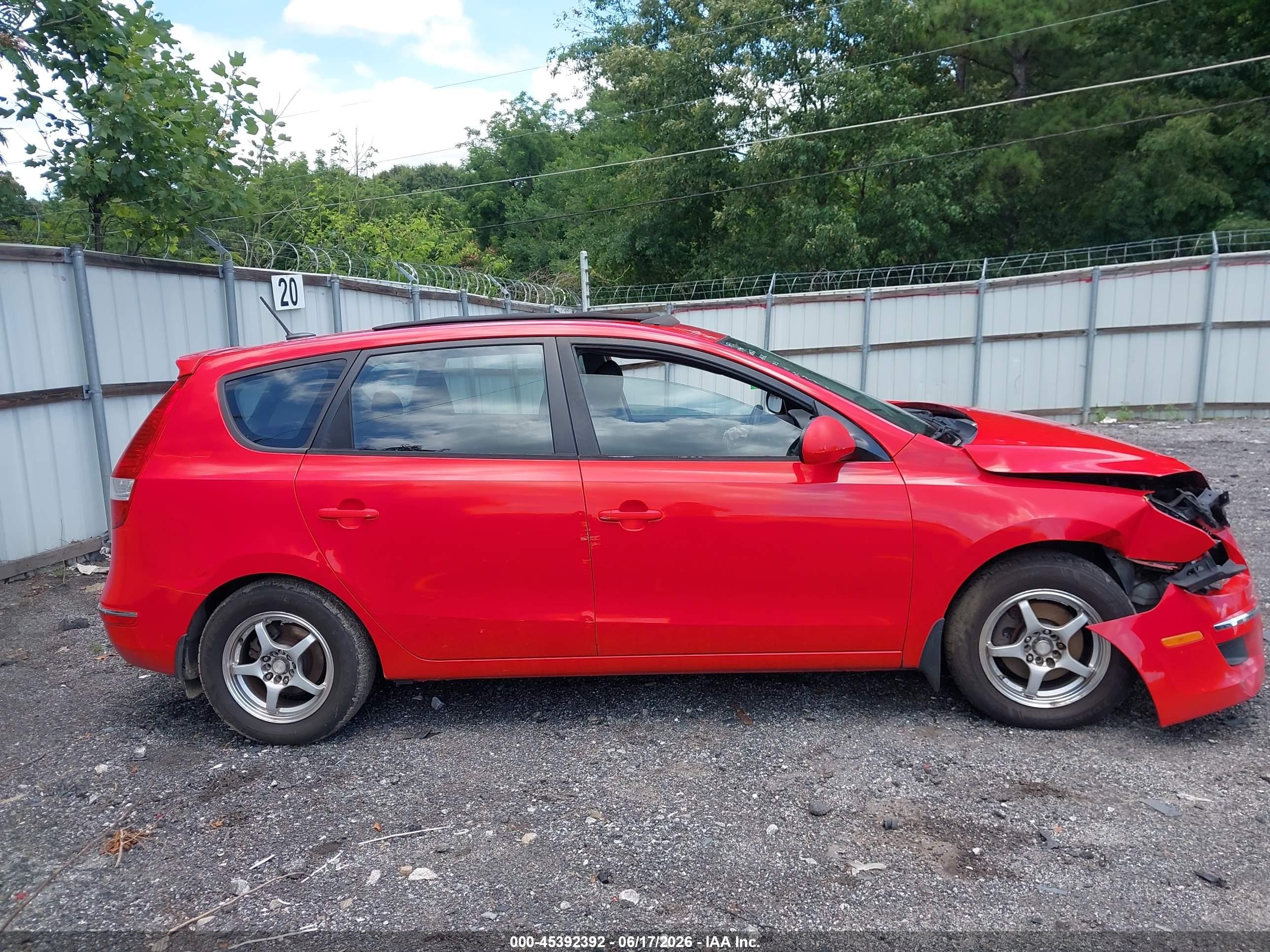 2011 Hyundai Elantra Touring Gls Красный vin: KMHDB8AE8BU105140