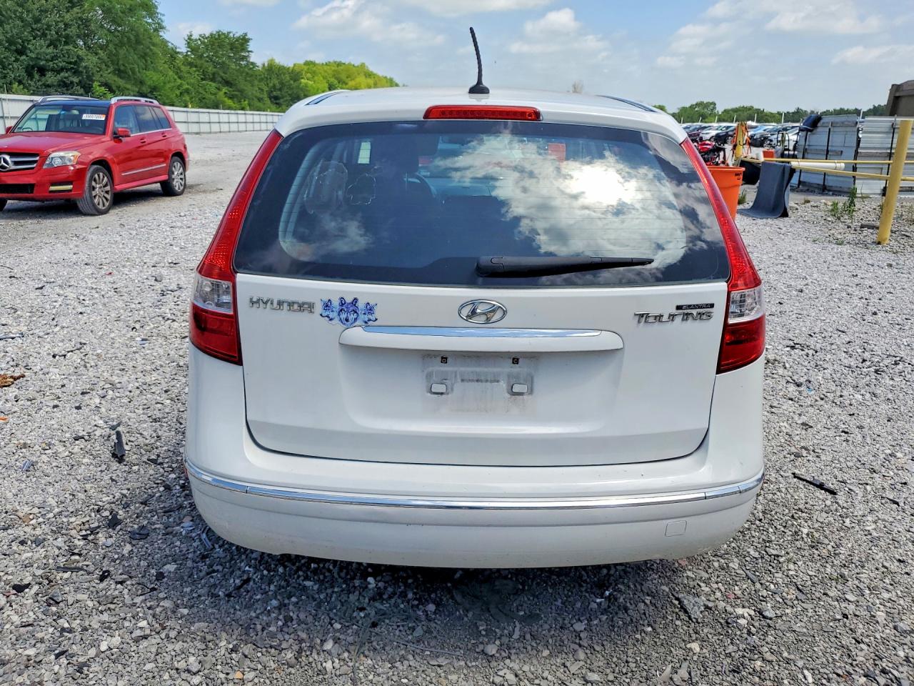 2012 Hyundai Elantra Touring Gls White vin: KMHDB8AE9CU130825