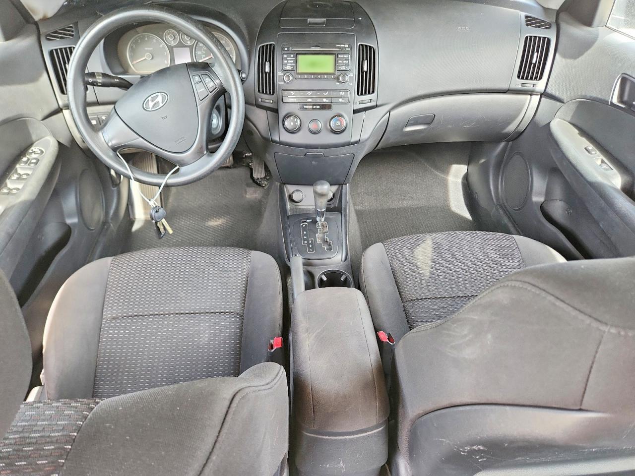 2010 Hyundai Elantra Touring Gls Silver vin: KMHDB8AEXAU052004