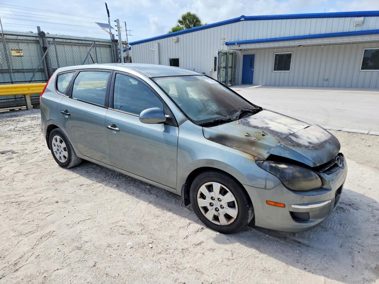 2010 Hyundai Elantra Touring Gls Silver vin: KMHDB8AEXAU052004