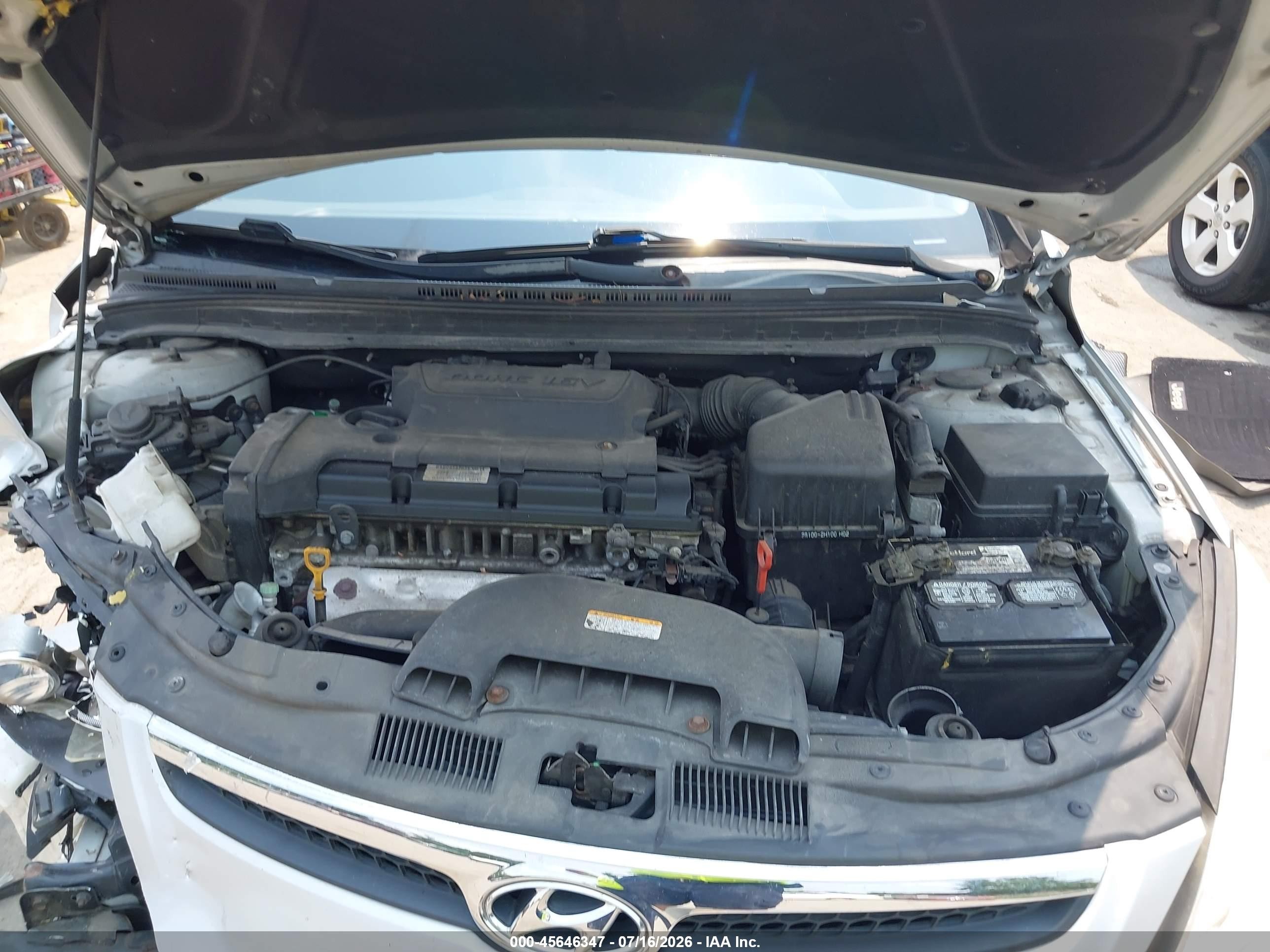 2010 Hyundai Elantra Touring Gls Silver vin: KMHDB8AEXAU054187
