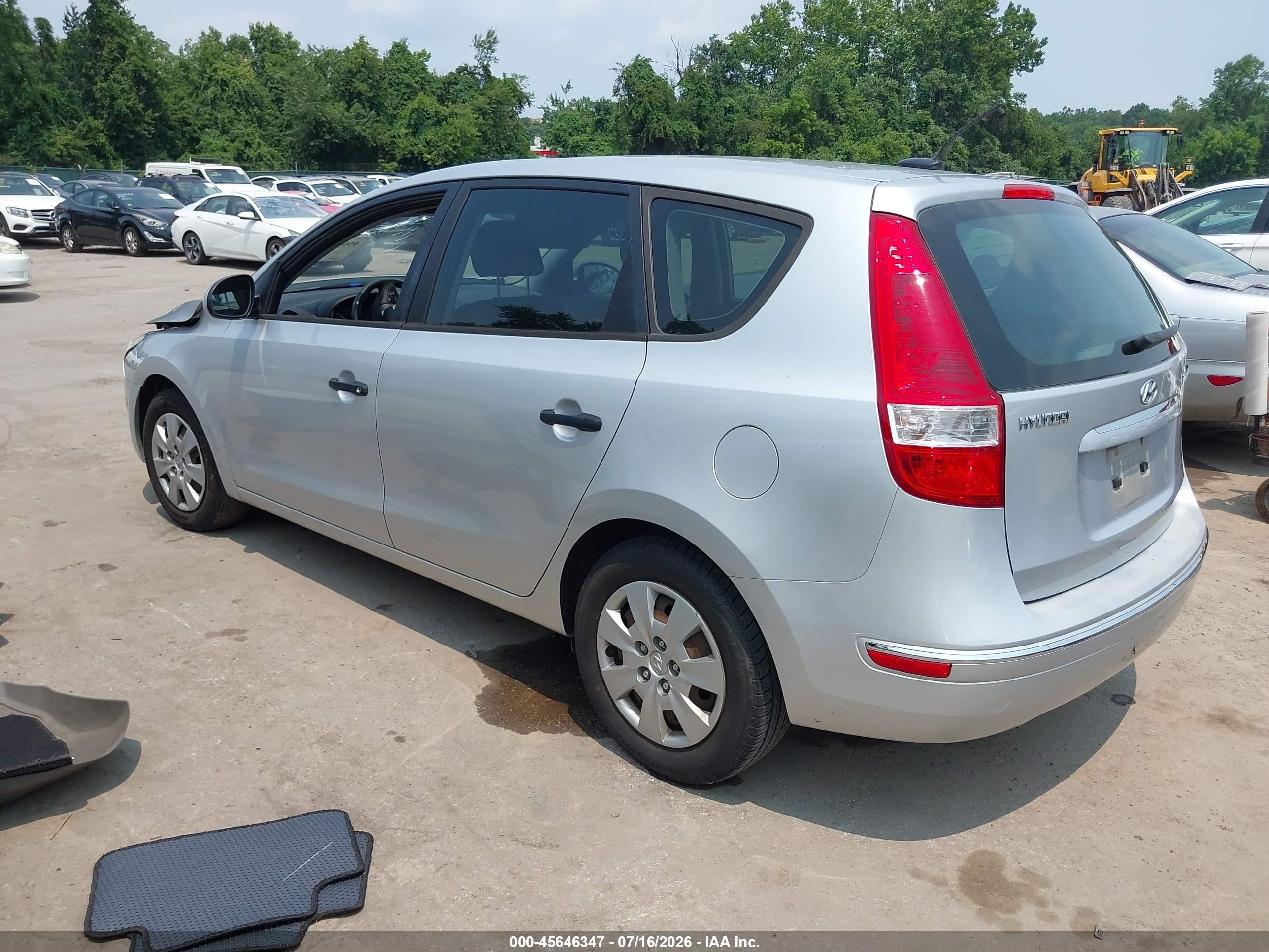 2010 Hyundai Elantra Touring Gls Silver vin: KMHDB8AEXAU054187