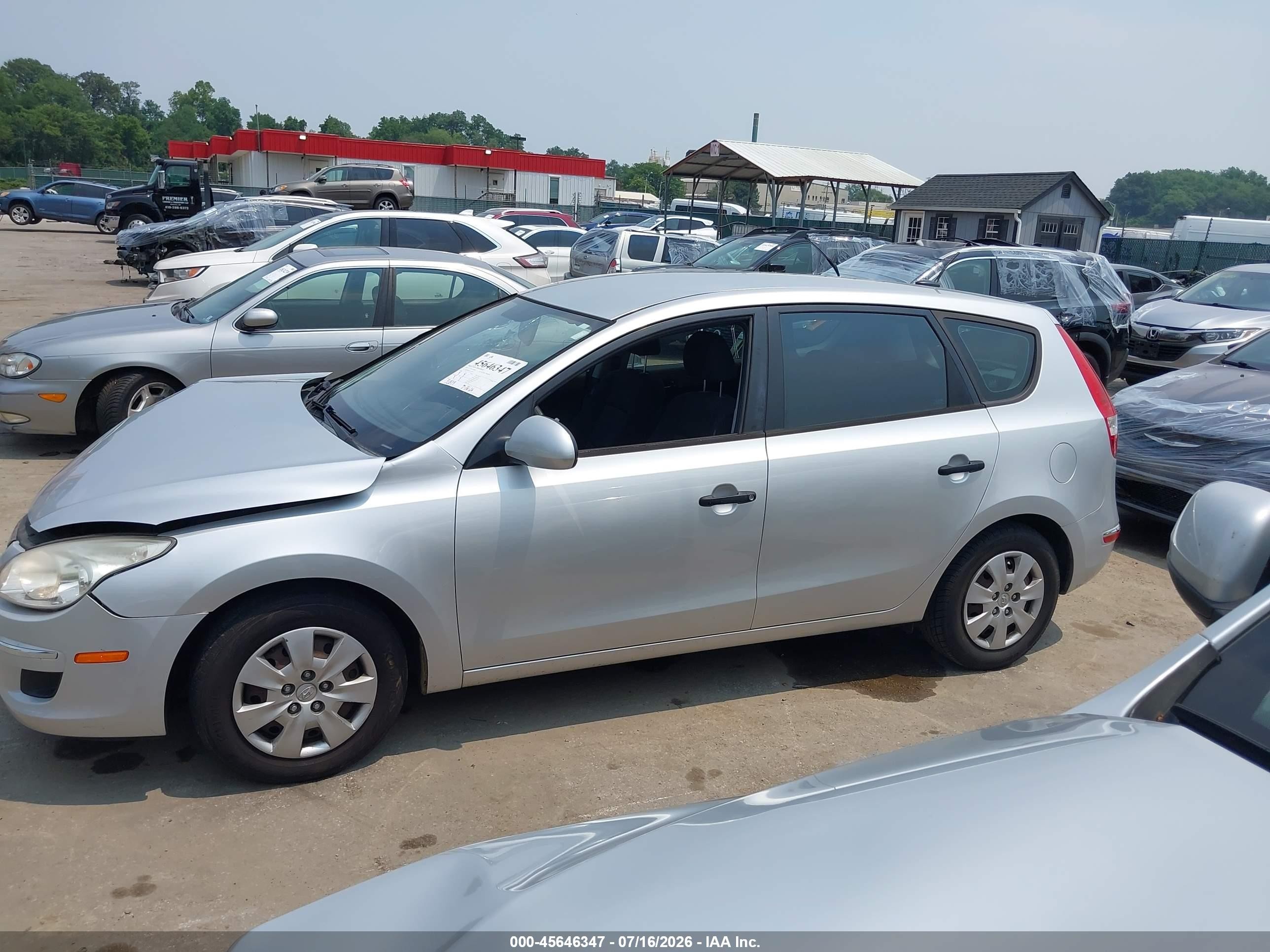 2010 Hyundai Elantra Touring Gls Silver vin: KMHDB8AEXAU054187