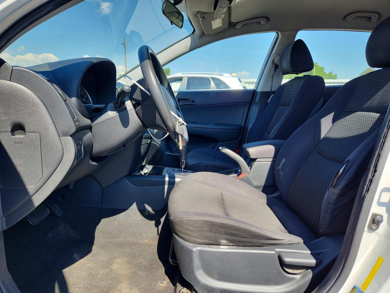 2011 Hyundai Elantra Touring Gls White vin: KMHDB8AEXBU090706