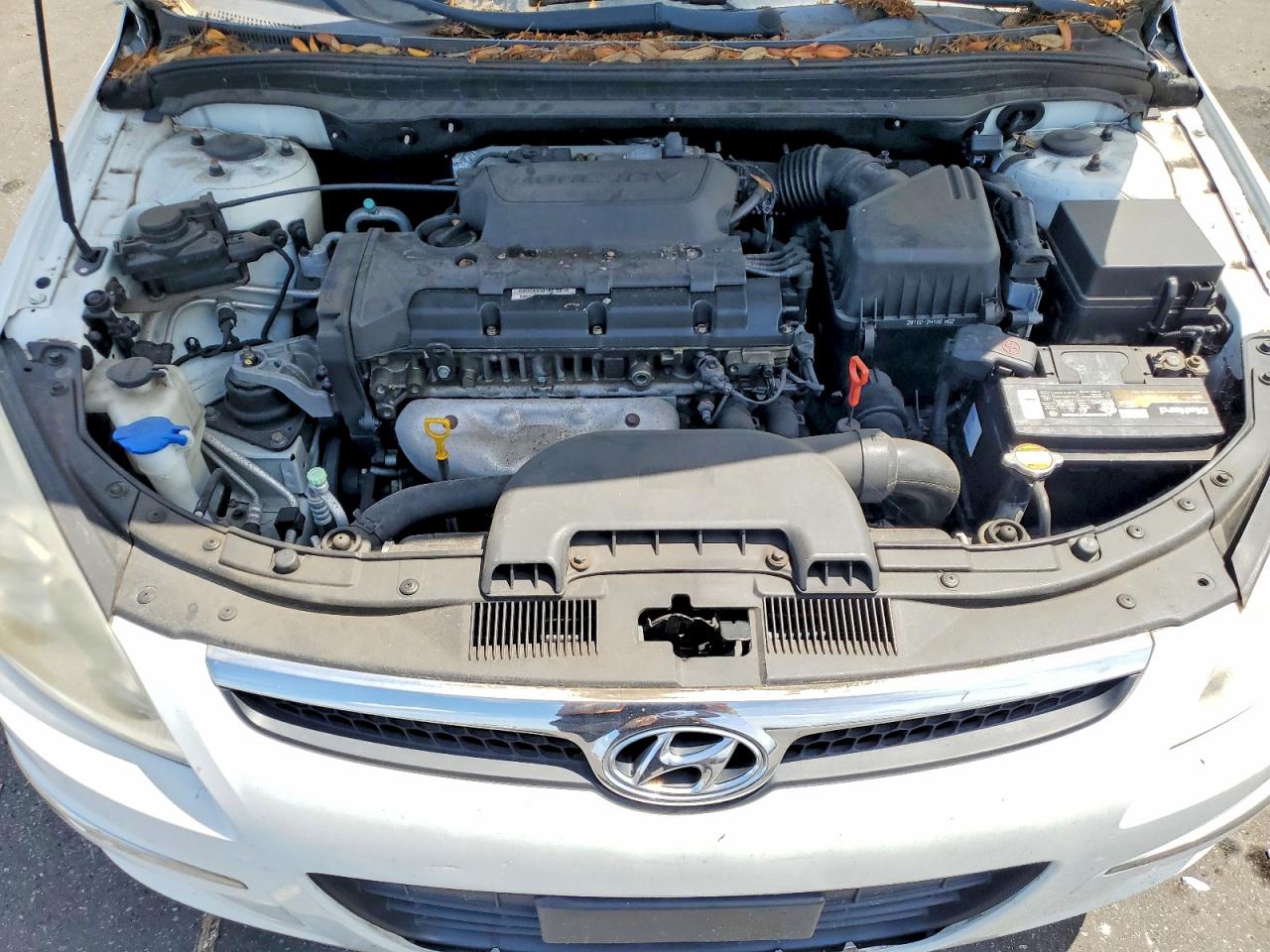 2011 Hyundai Elantra Touring Gls White vin: KMHDB8AEXBU098868