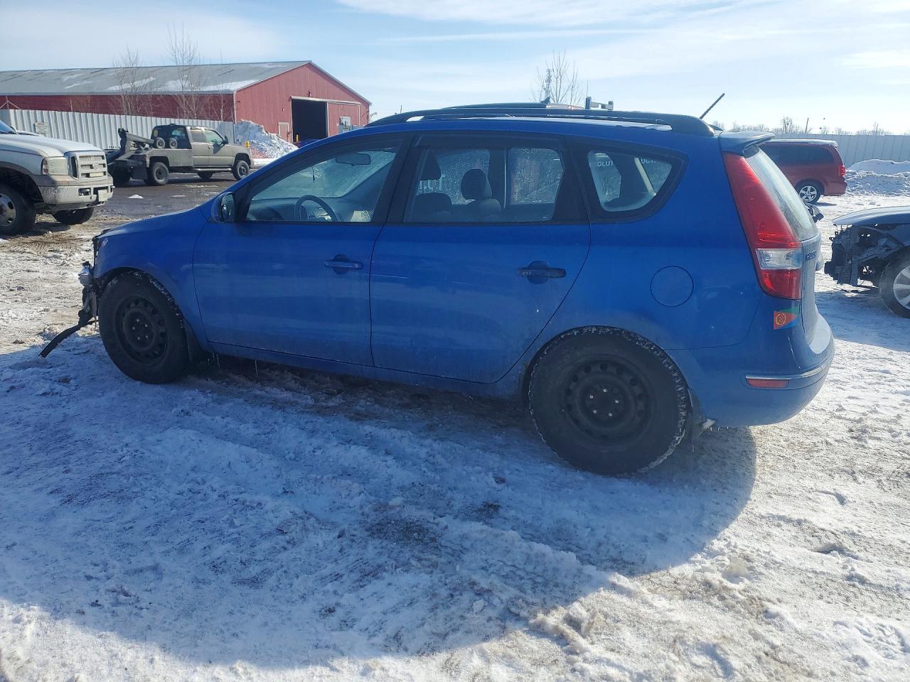 2009 Hyundai Elantra Touring Blue vin: KMHDC85EX9U032743