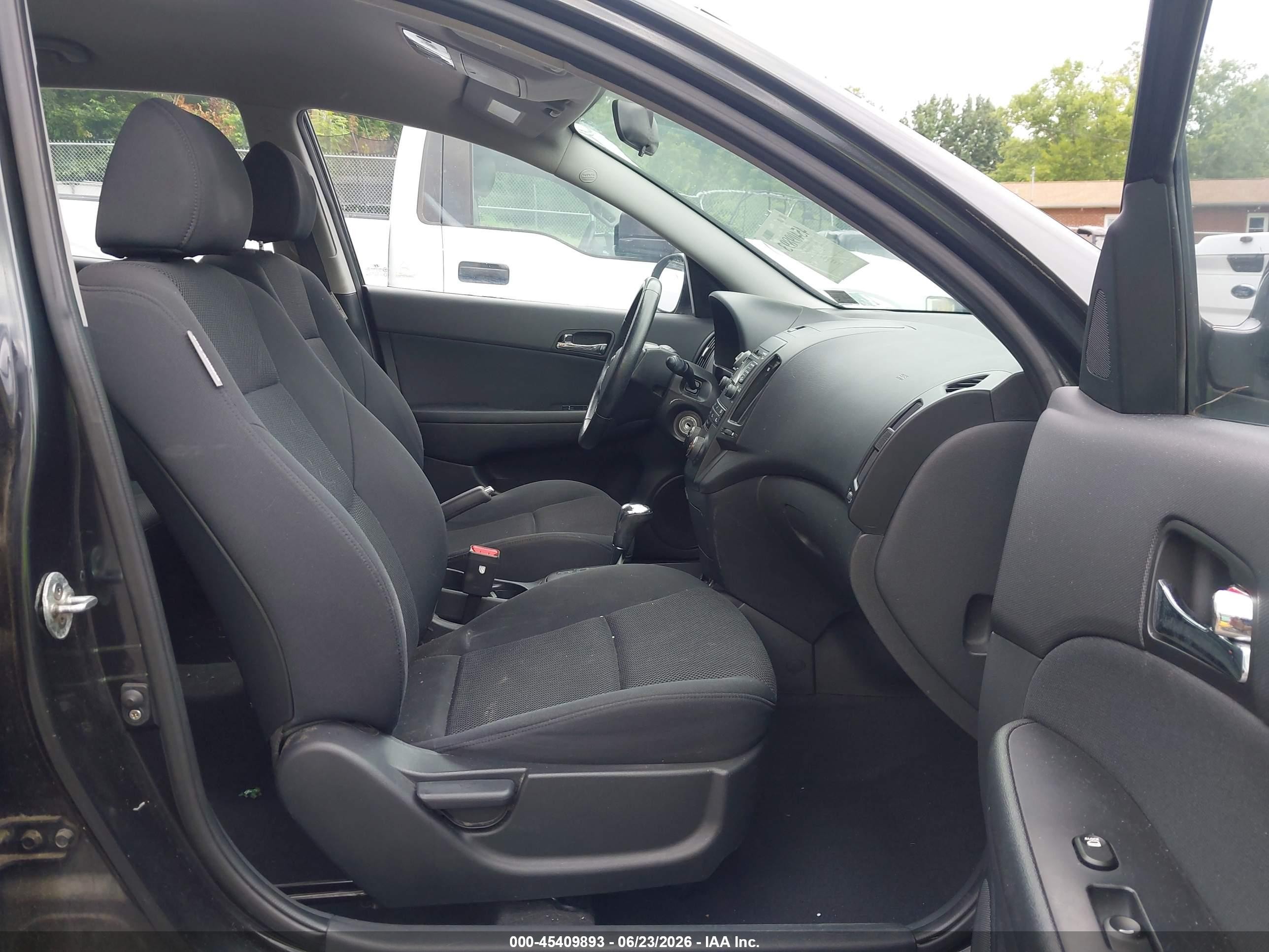 2009 Hyundai Elantra Touring   Черный vin: KMHDC86E09U036654