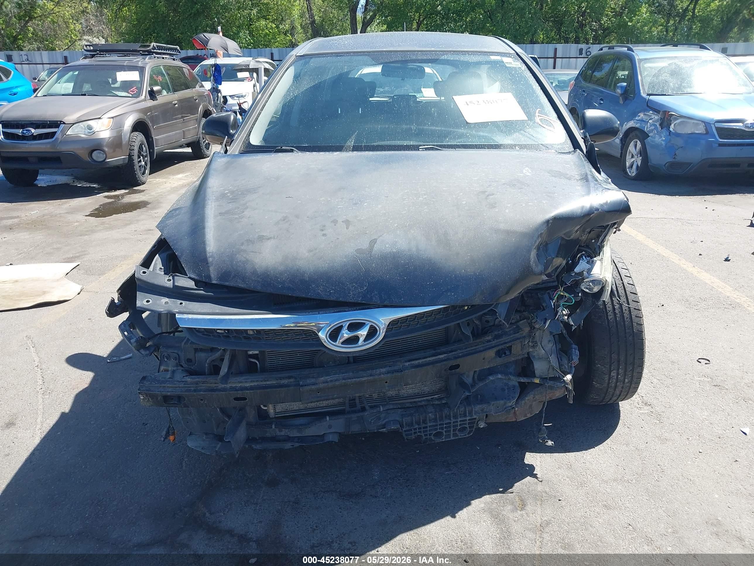 2009 Hyundai Elantra Touring   Black vin: KMHDC86E19U021922
