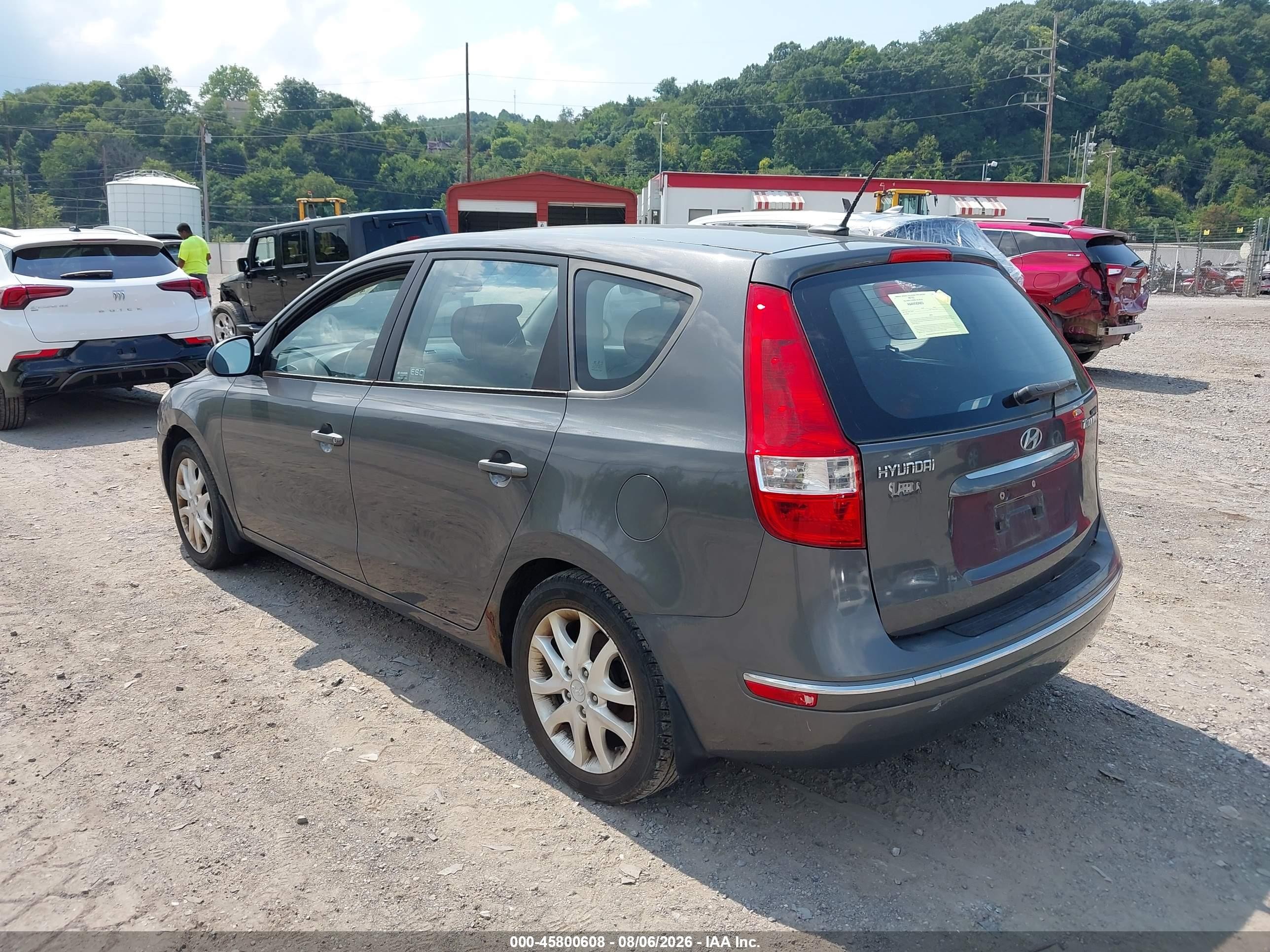 2009 Hyundai Elantra Touring   Gray vin: KMHDC86E19U038994