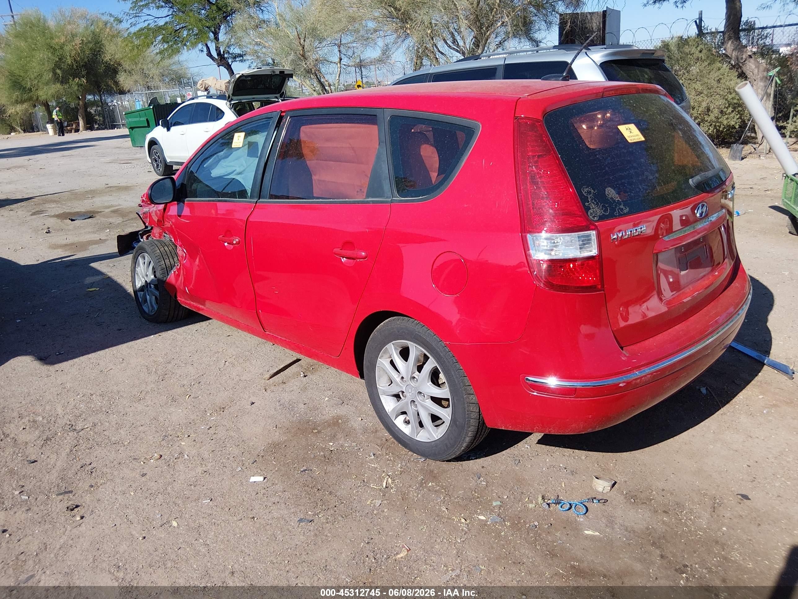 2009 Hyundai Elantra Touring   Красный vin: KMHDC86E29U033352