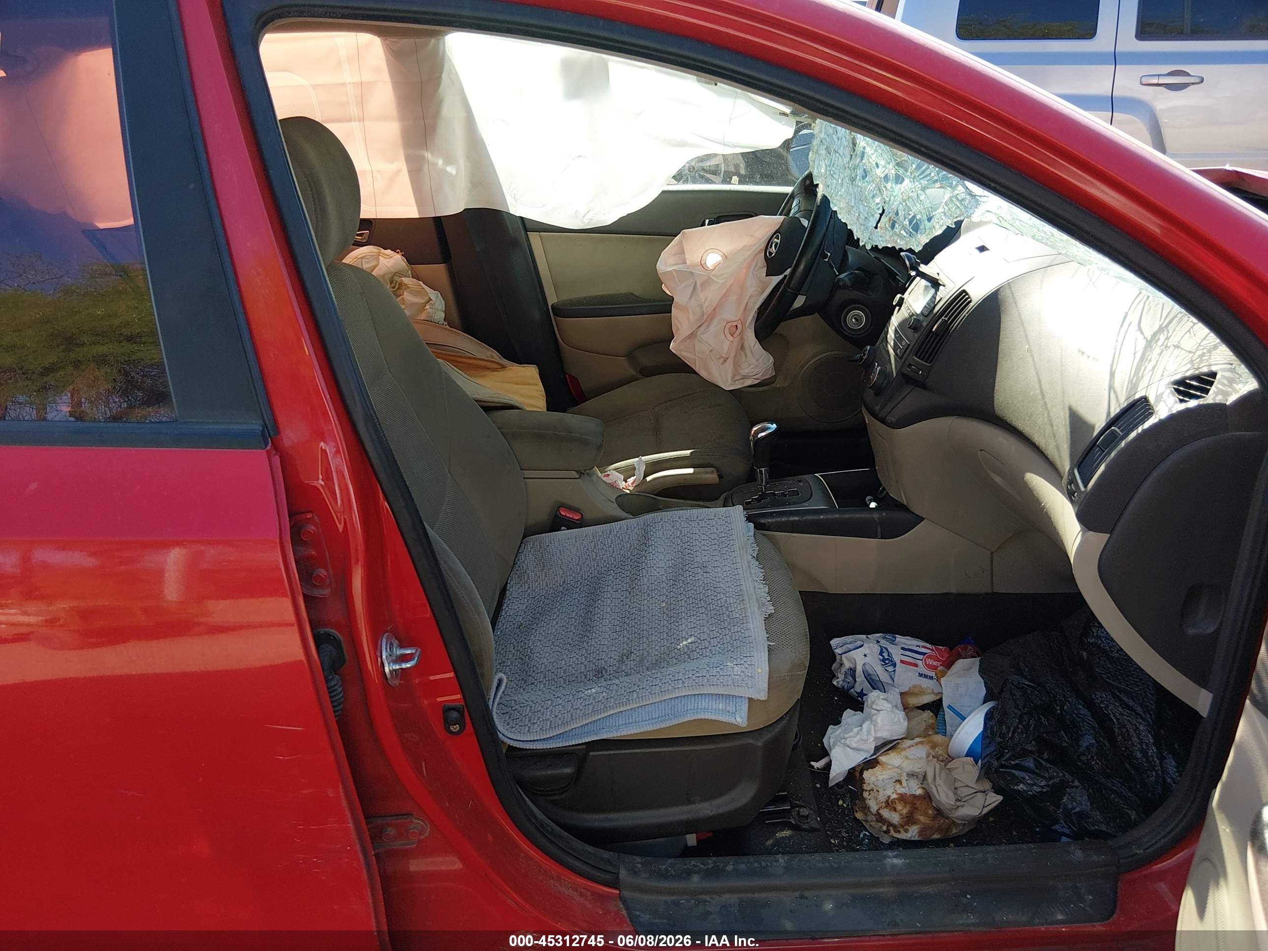 2009 Hyundai Elantra Touring   Красный vin: KMHDC86E29U033352