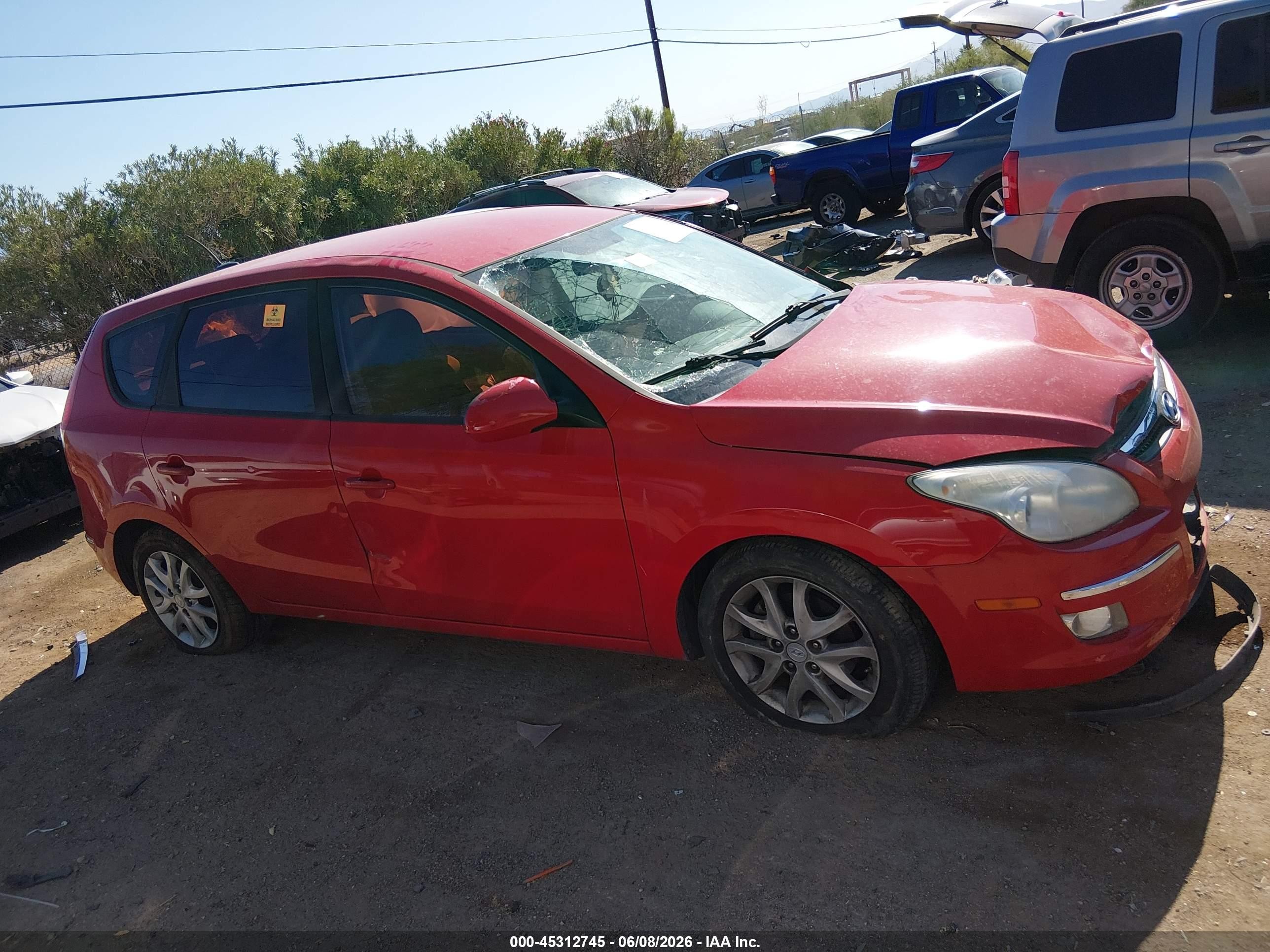 2009 Hyundai Elantra Touring   Красный vin: KMHDC86E29U033352