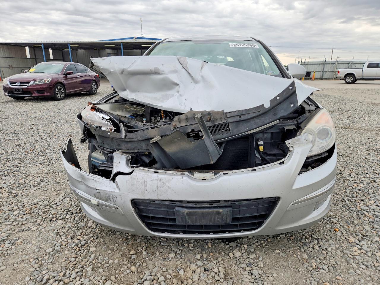 2009 Hyundai Elantra Touring Silver vin: KMHDC86E49U025737