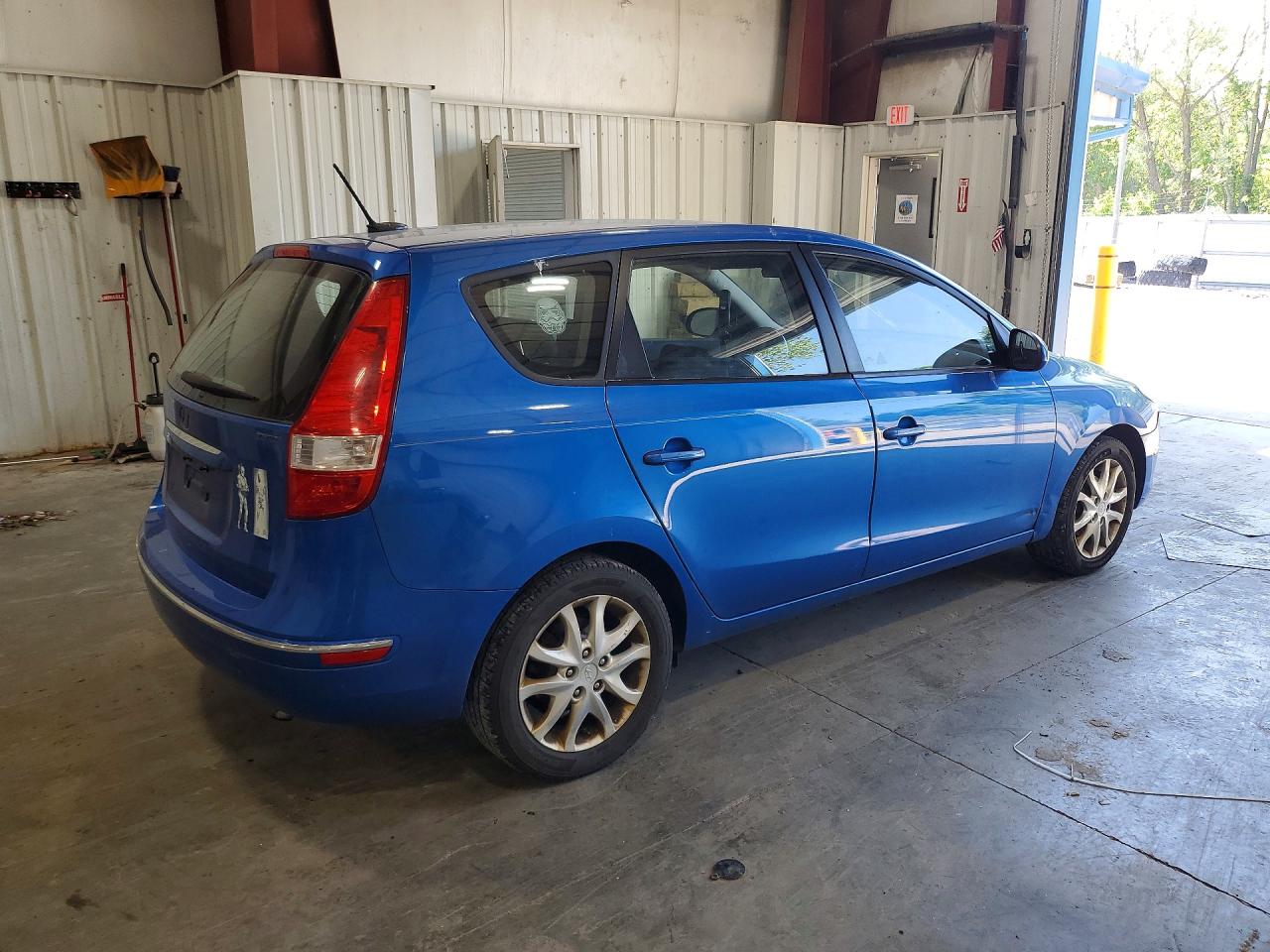2009 Hyundai Elantra Blue vin: KMHDC86E49U038522