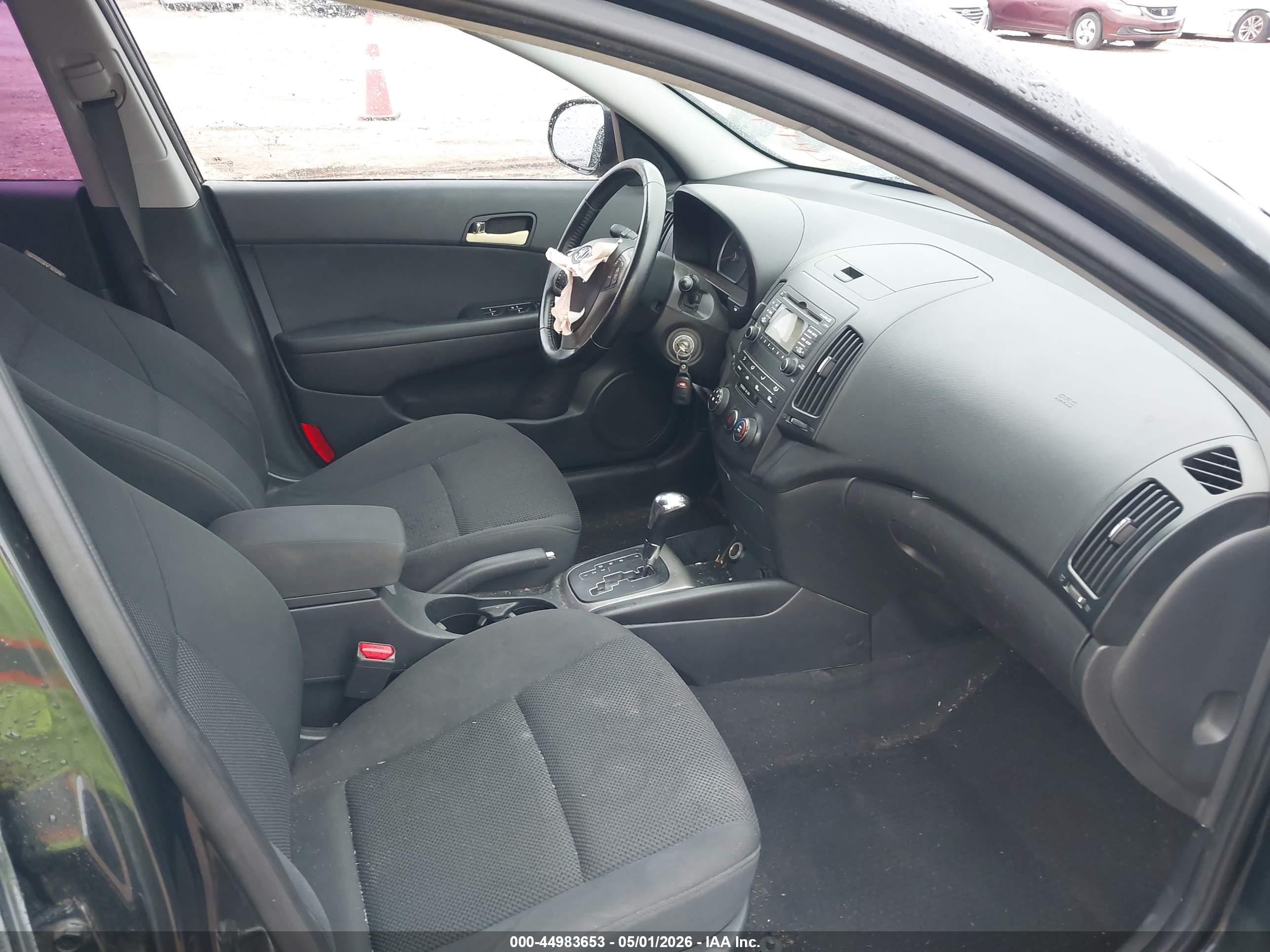 2009 Hyundai Elantra Touring   Black vin: KMHDC86E59U039159