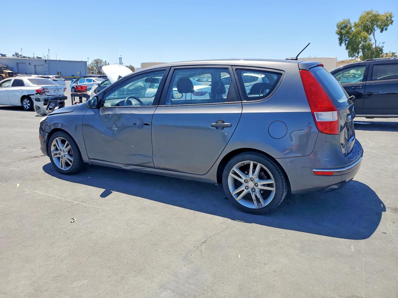 2009 Hyundai Elantra Touring Серый vin: KMHDC86E79U026591