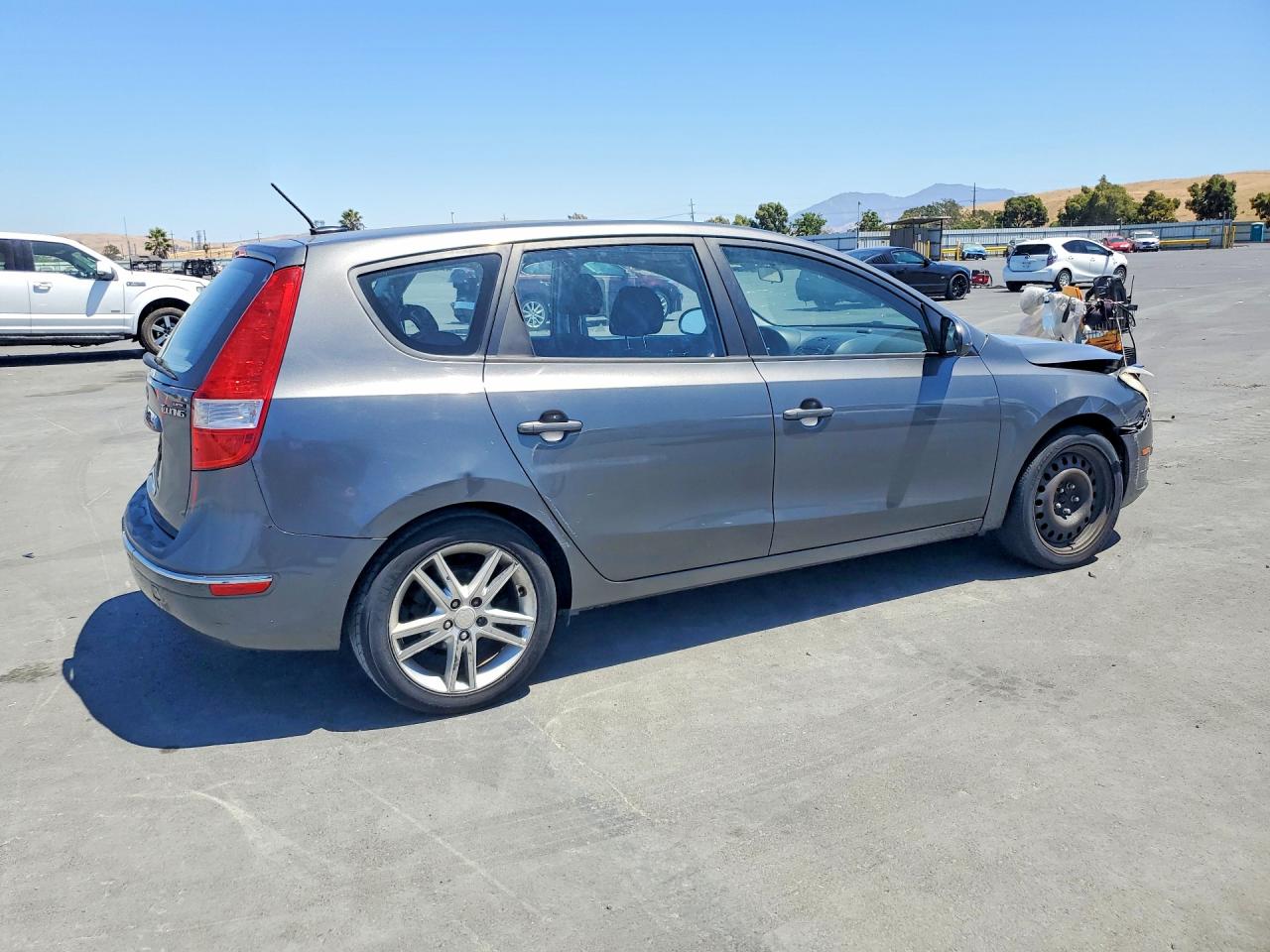 2009 Hyundai Elantra Touring Серый vin: KMHDC86E79U026591