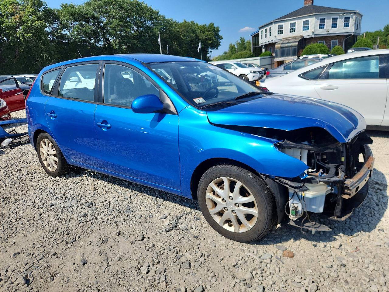 2009 Hyundai Elantra Touring Blue vin: KMHDC86E79U038143