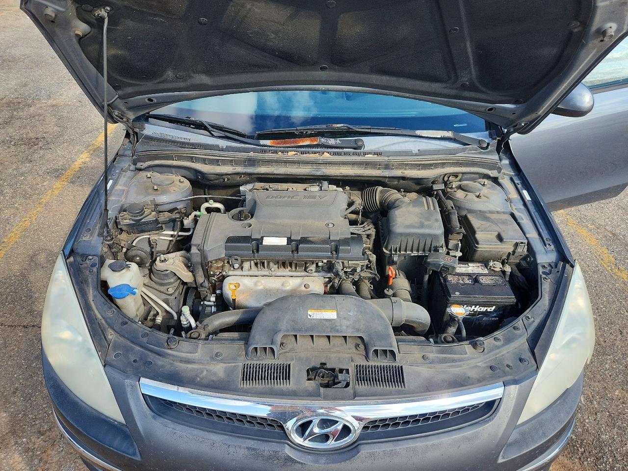 2009 Hyundai Elantra Touring Gray vin: KMHDC86E89U032996