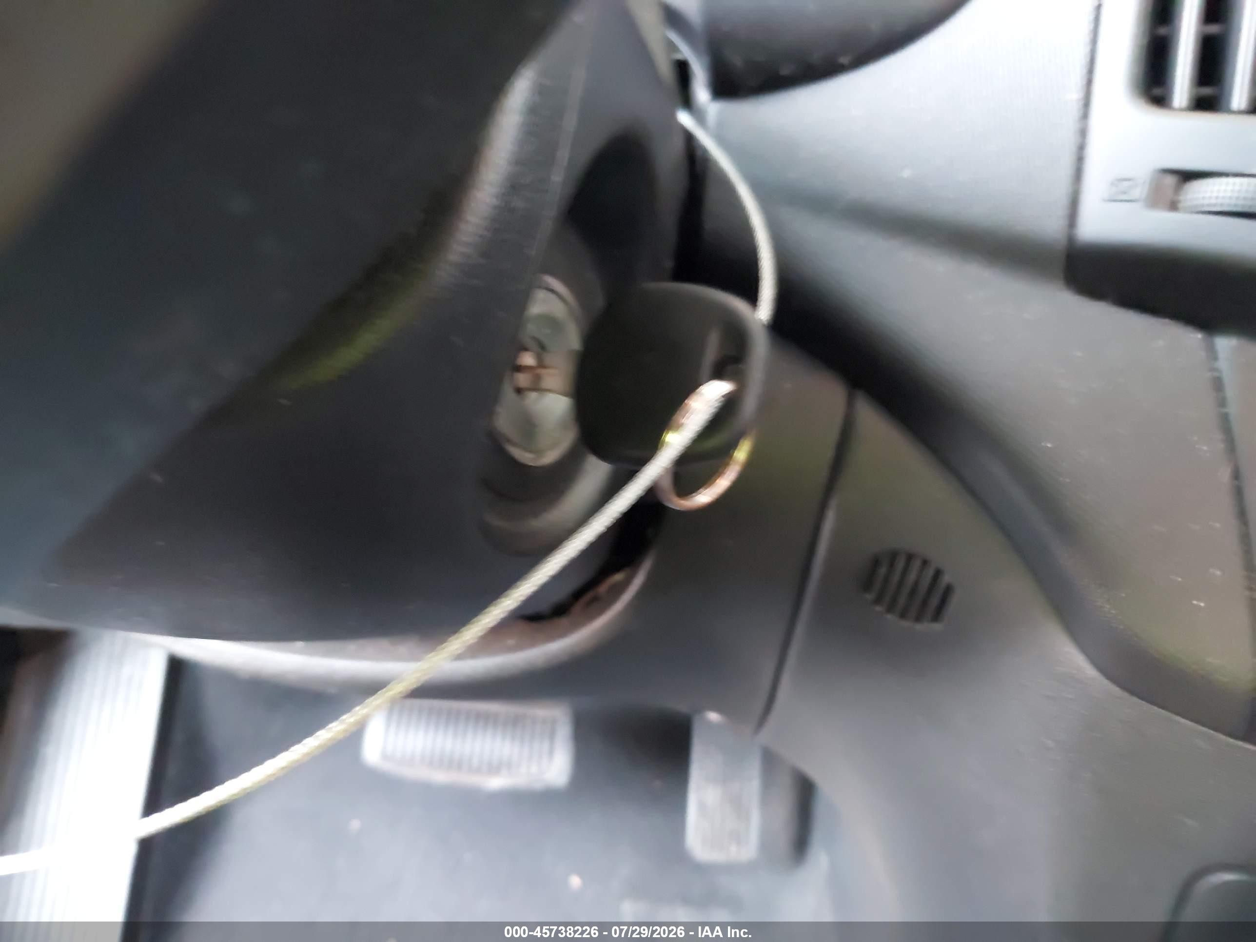 2009 Hyundai Elantra Touring   Серебряный vin: KMHDC86E89U037678