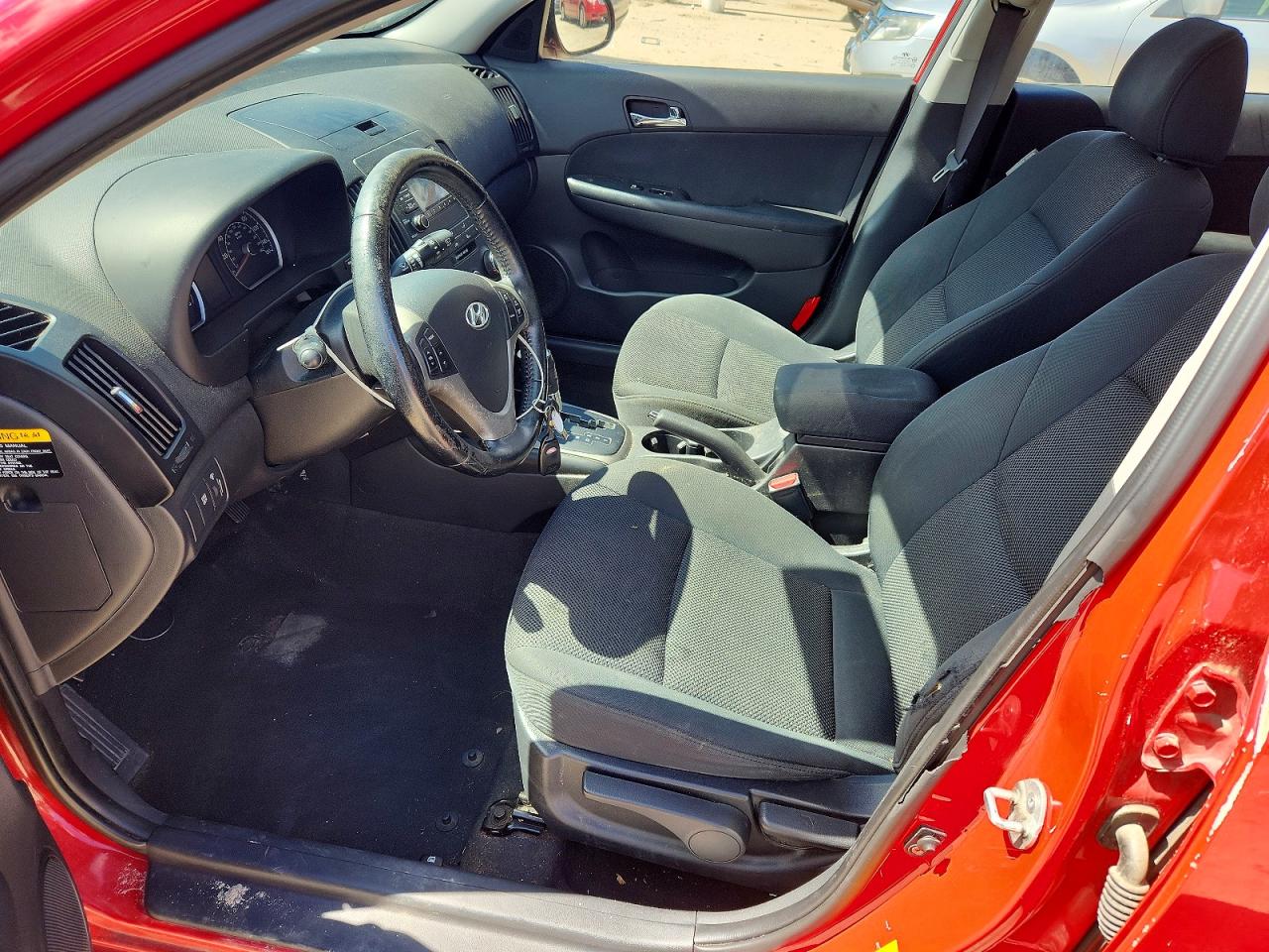 2010 Hyundai Elantra Touring Se Red vin: KMHDC8AE0AU058438