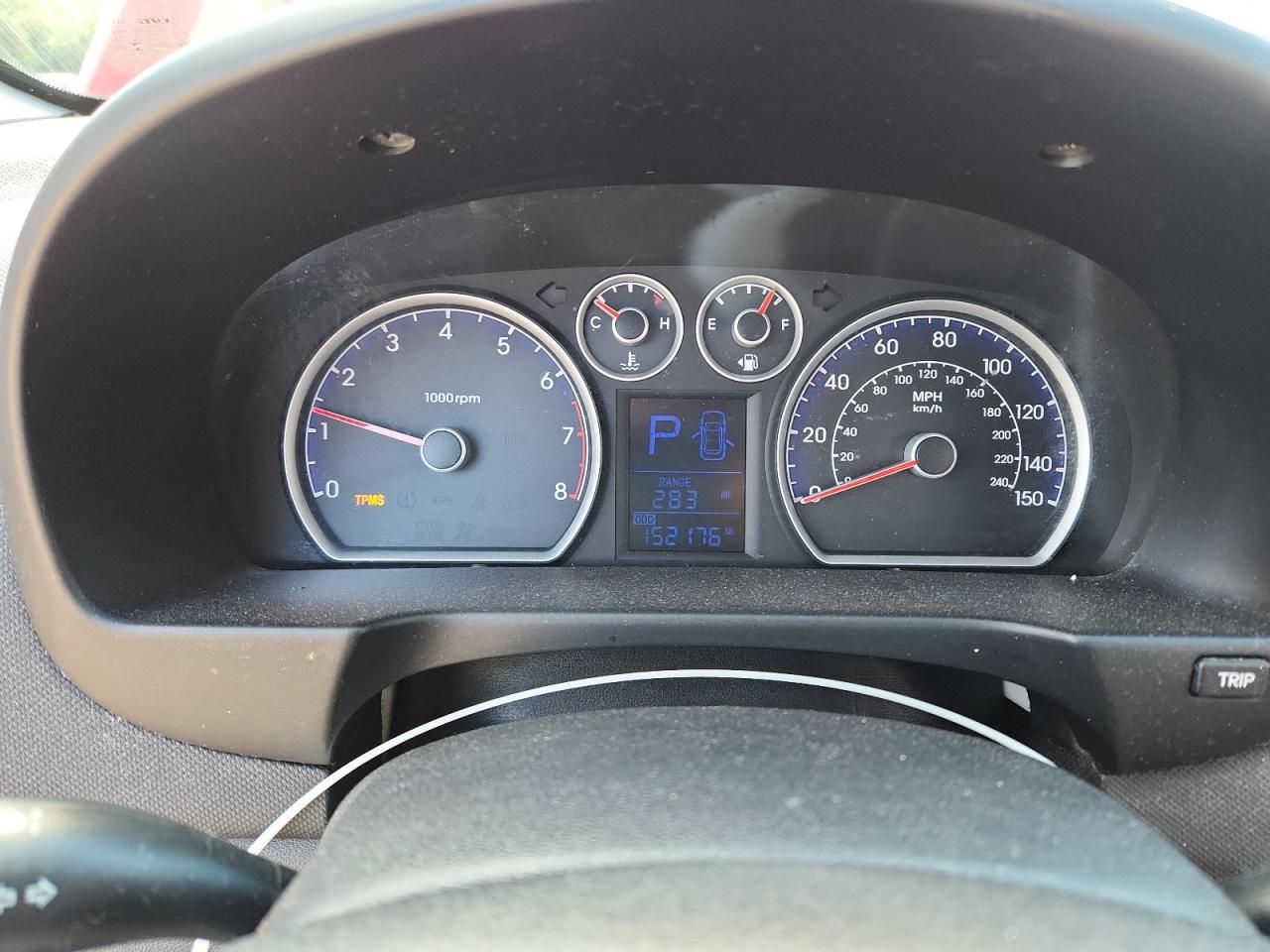 2010 Hyundai Elantra Touring Se Red vin: KMHDC8AE0AU058438 Damage: Warning - Tire Pressure, On, Unacceptable