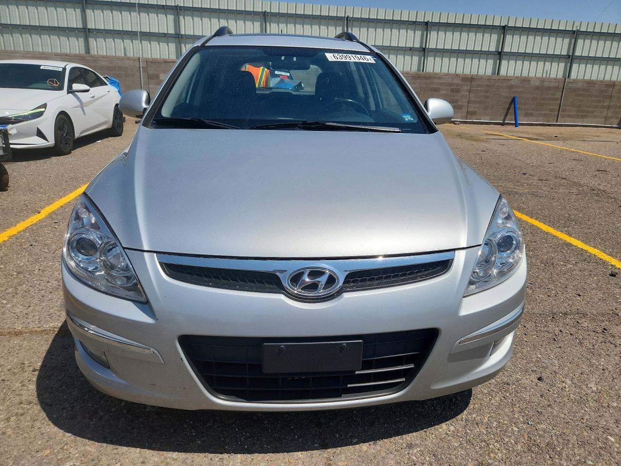 2010 Hyundai Elantra Touring Se Silver vin: KMHDC8AE0AU064465