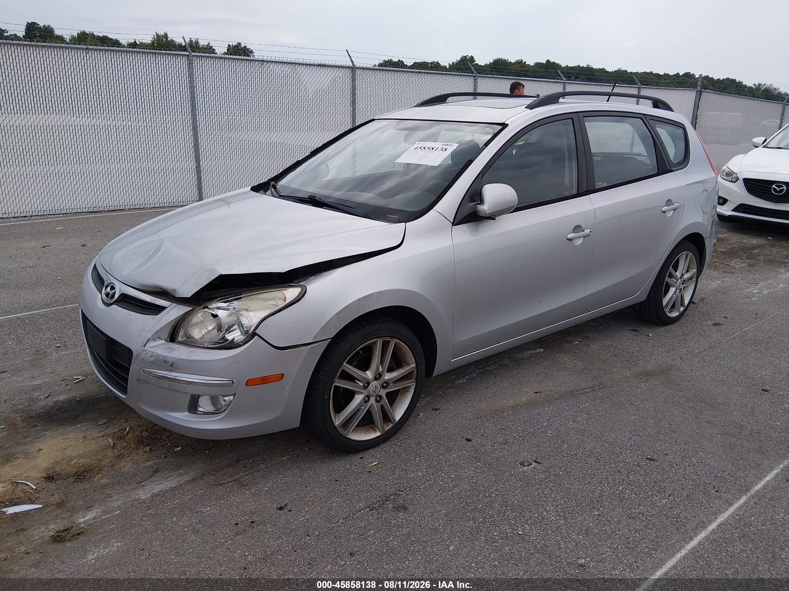 2010 Hyundai Elantra Touring Se Silver vin: KMHDC8AE0AU076891