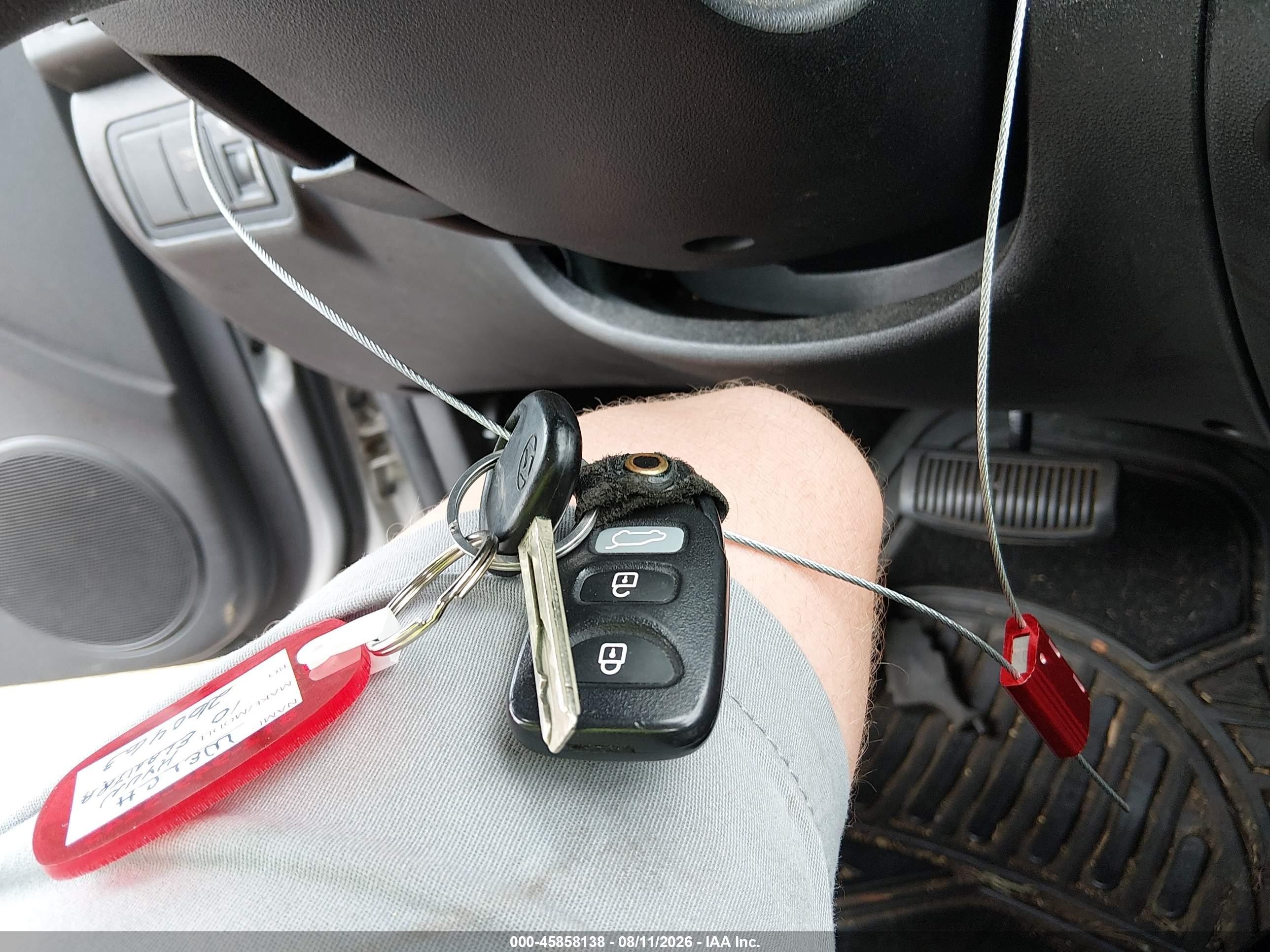 2010 Hyundai Elantra Touring Se Silver vin: KMHDC8AE0AU076891