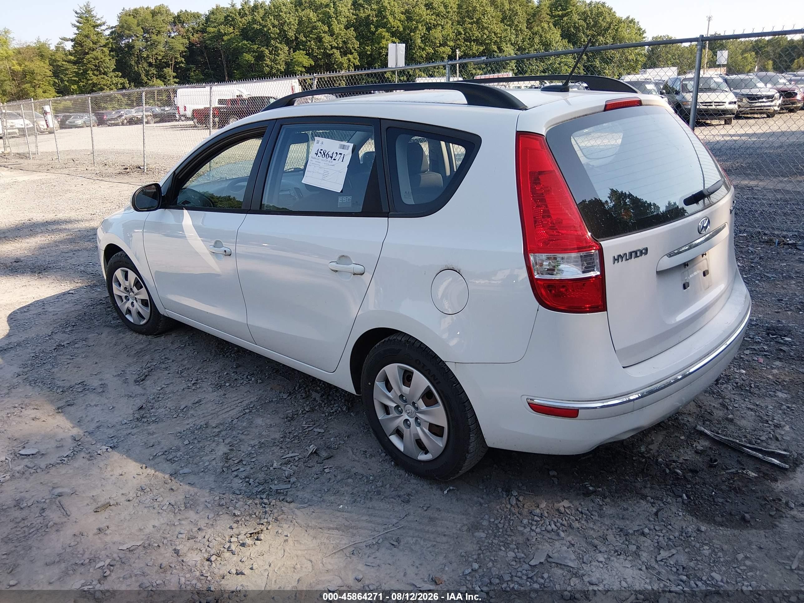 2010 Hyundai Elantra Touring Gls White vin: KMHDC8AE1AU055404