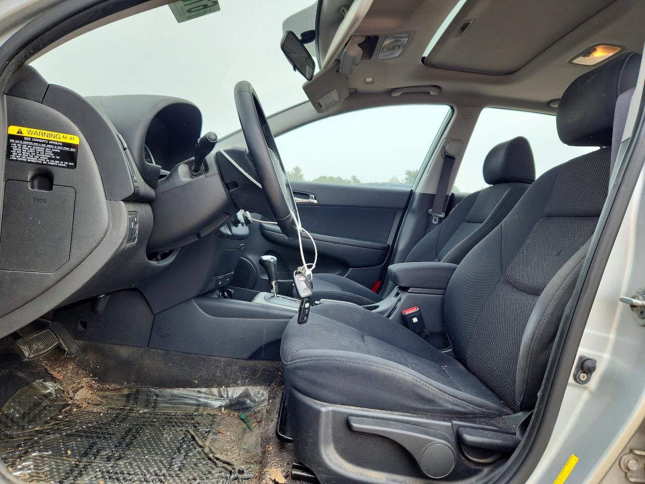 2010 Hyundai Elantra Touring Se Silver vin: KMHDC8AE2AU053712