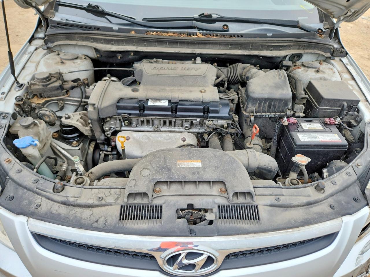 2010 Hyundai Elantra Touring Se Silver vin: KMHDC8AE2AU053712