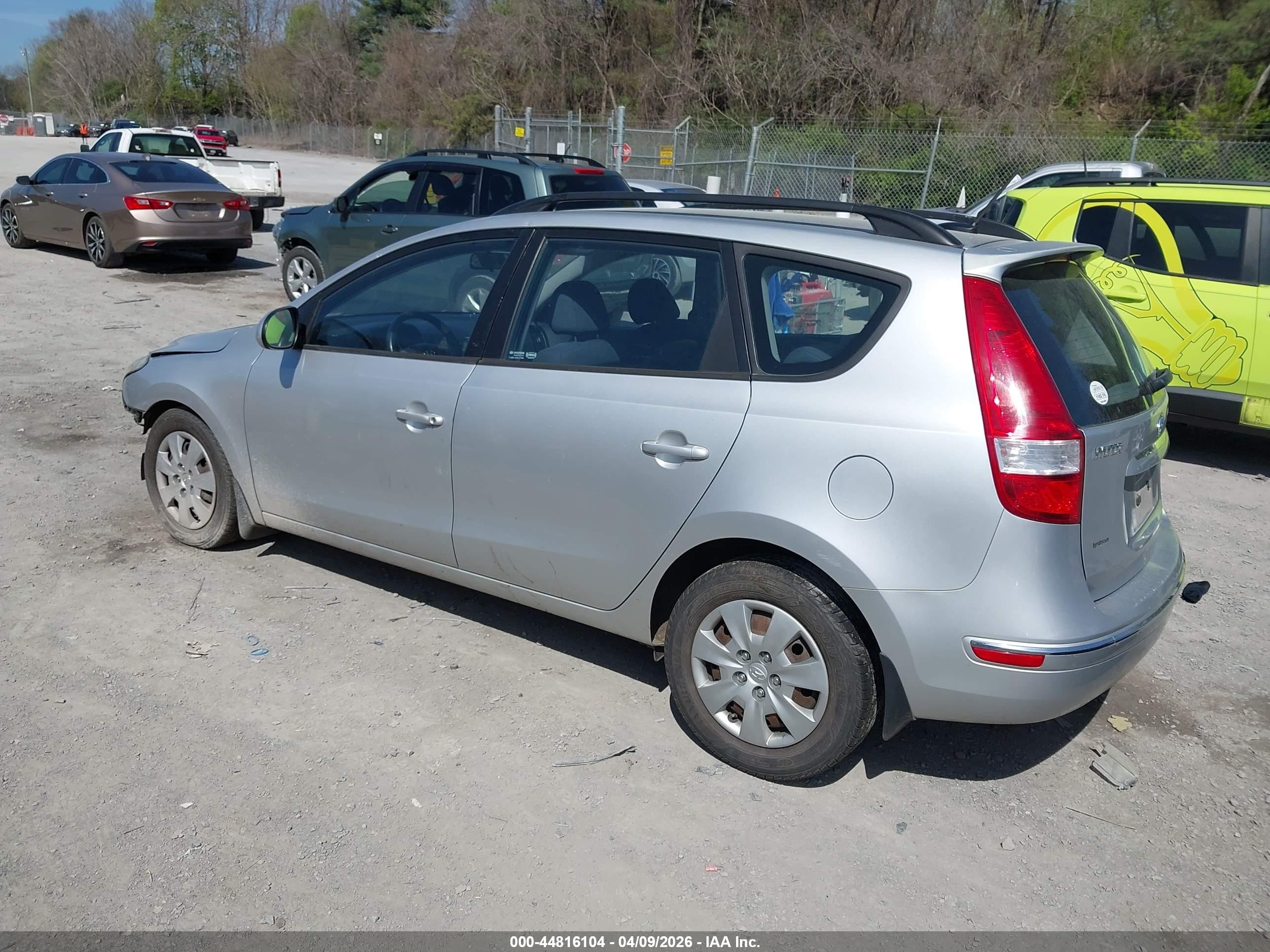 2010 Hyundai Elantra Touring Gls Серебряный vin: KMHDC8AE2AU076293