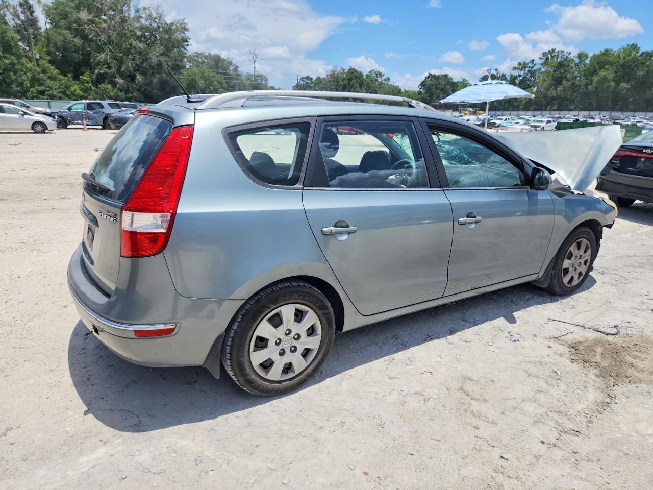 2011 Hyundai Elantra Touring Gls Silver vin: KMHDC8AE2BU087716