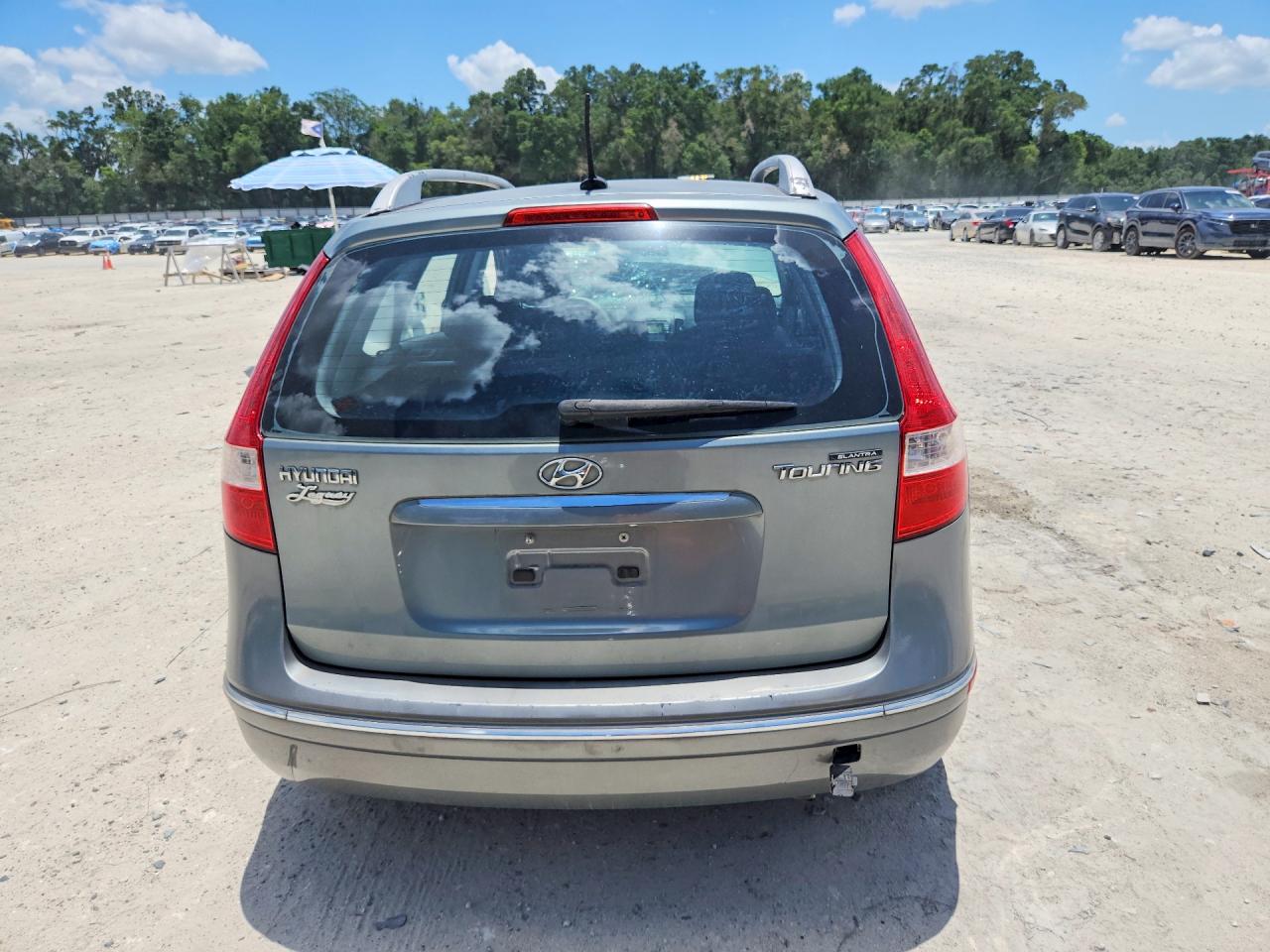 2011 Hyundai Elantra Touring Gls Silver vin: KMHDC8AE2BU087716