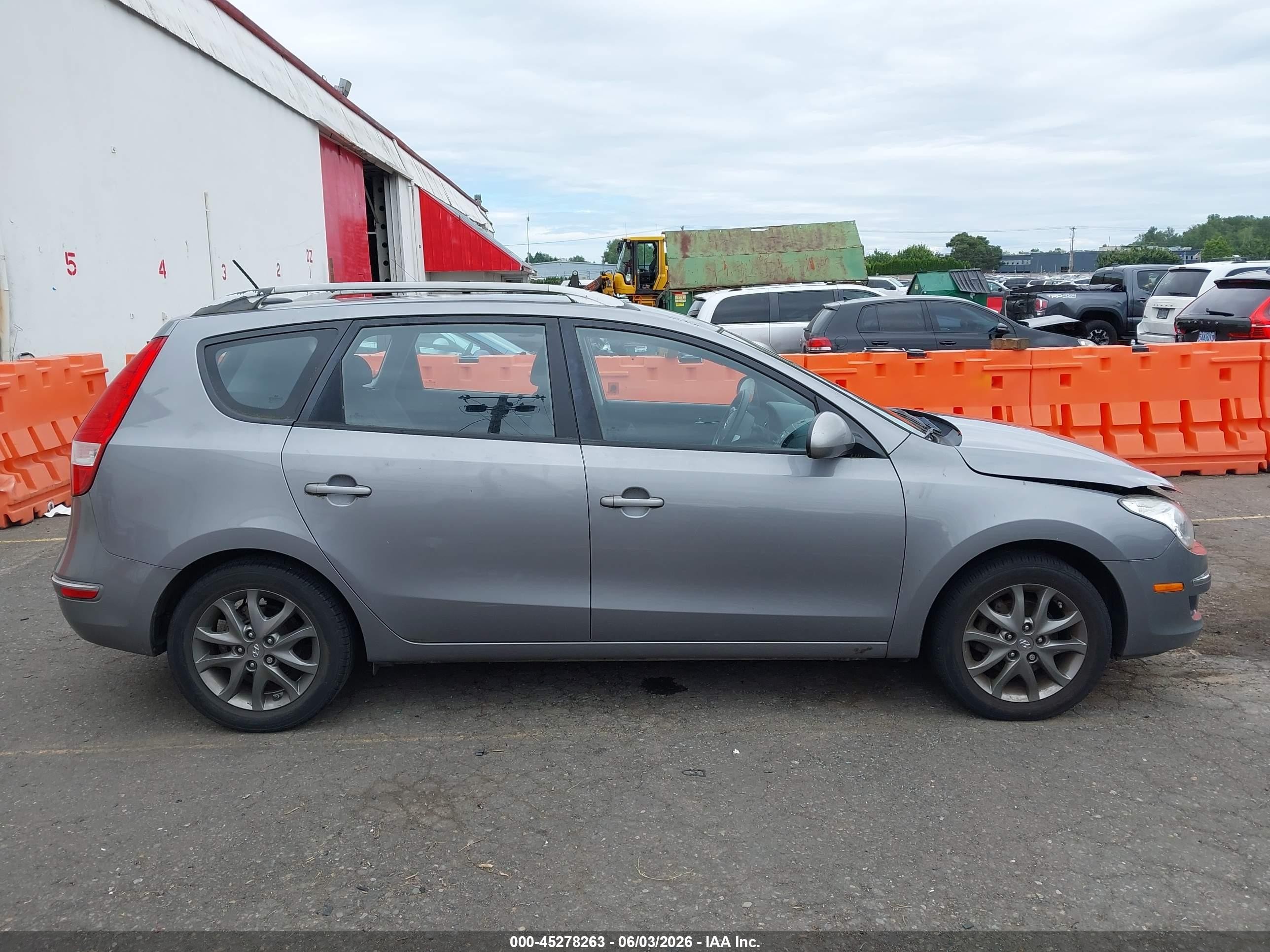 2012 Hyundai Elantra Touring Gls Silver vin: KMHDC8AE2CU155658
