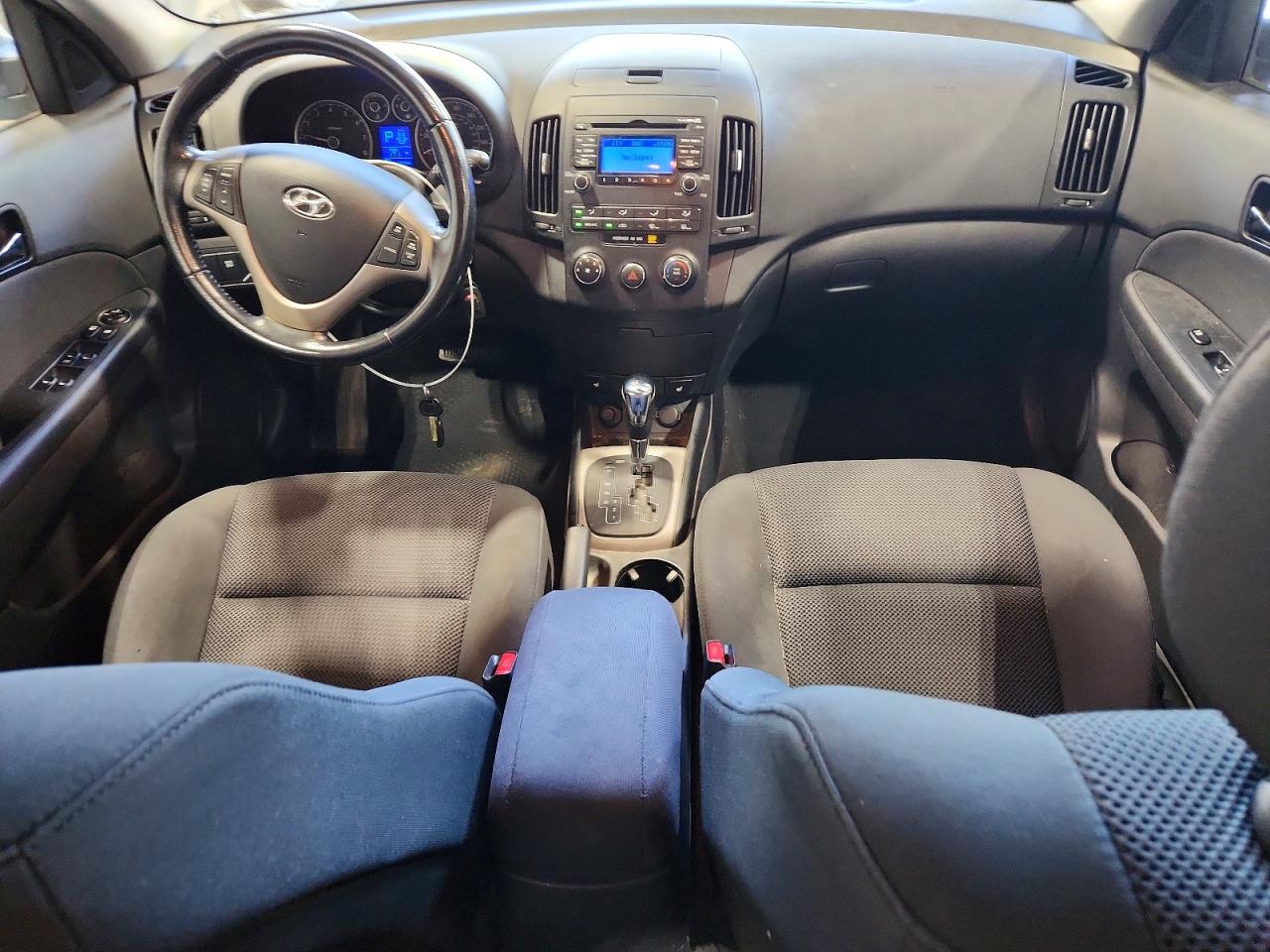 2010 Hyundai Elantra Touring Se Silver vin: KMHDC8AE3AU068851