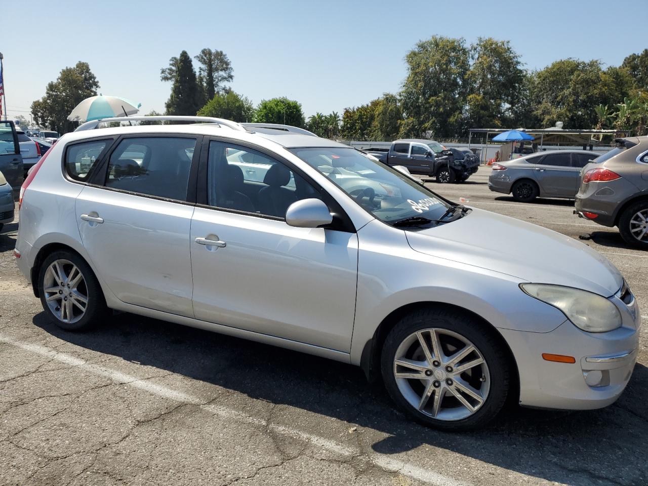 2011 Hyundai Elantra Touring Gls Серебряный vin: KMHDC8AE3BU088082