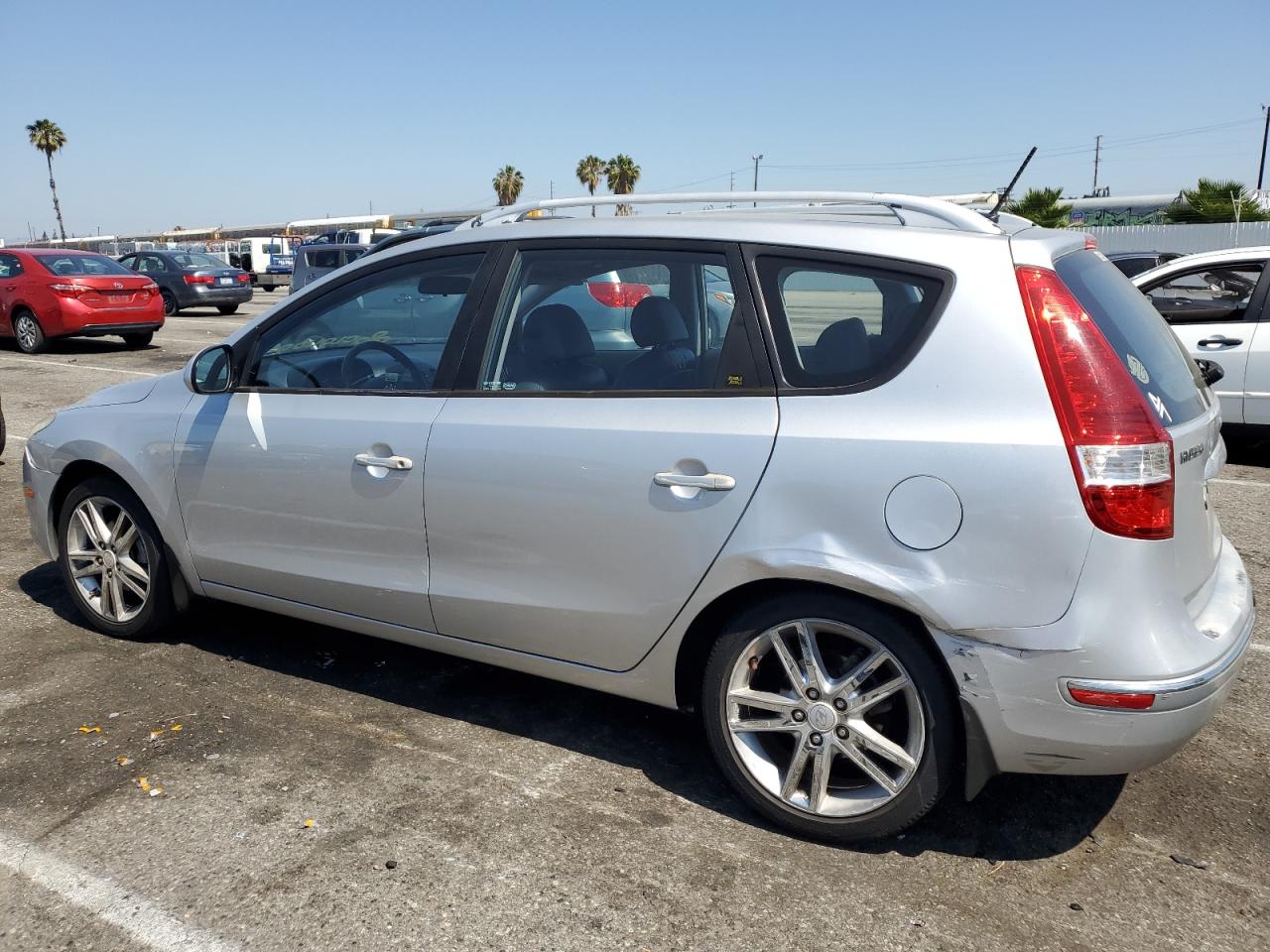 2011 Hyundai Elantra Touring Gls Серебряный vin: KMHDC8AE3BU088082