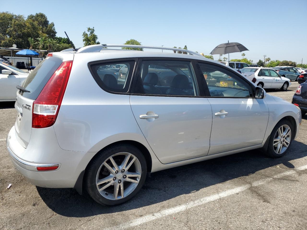 2011 Hyundai Elantra Touring Gls Серебряный vin: KMHDC8AE3BU088082