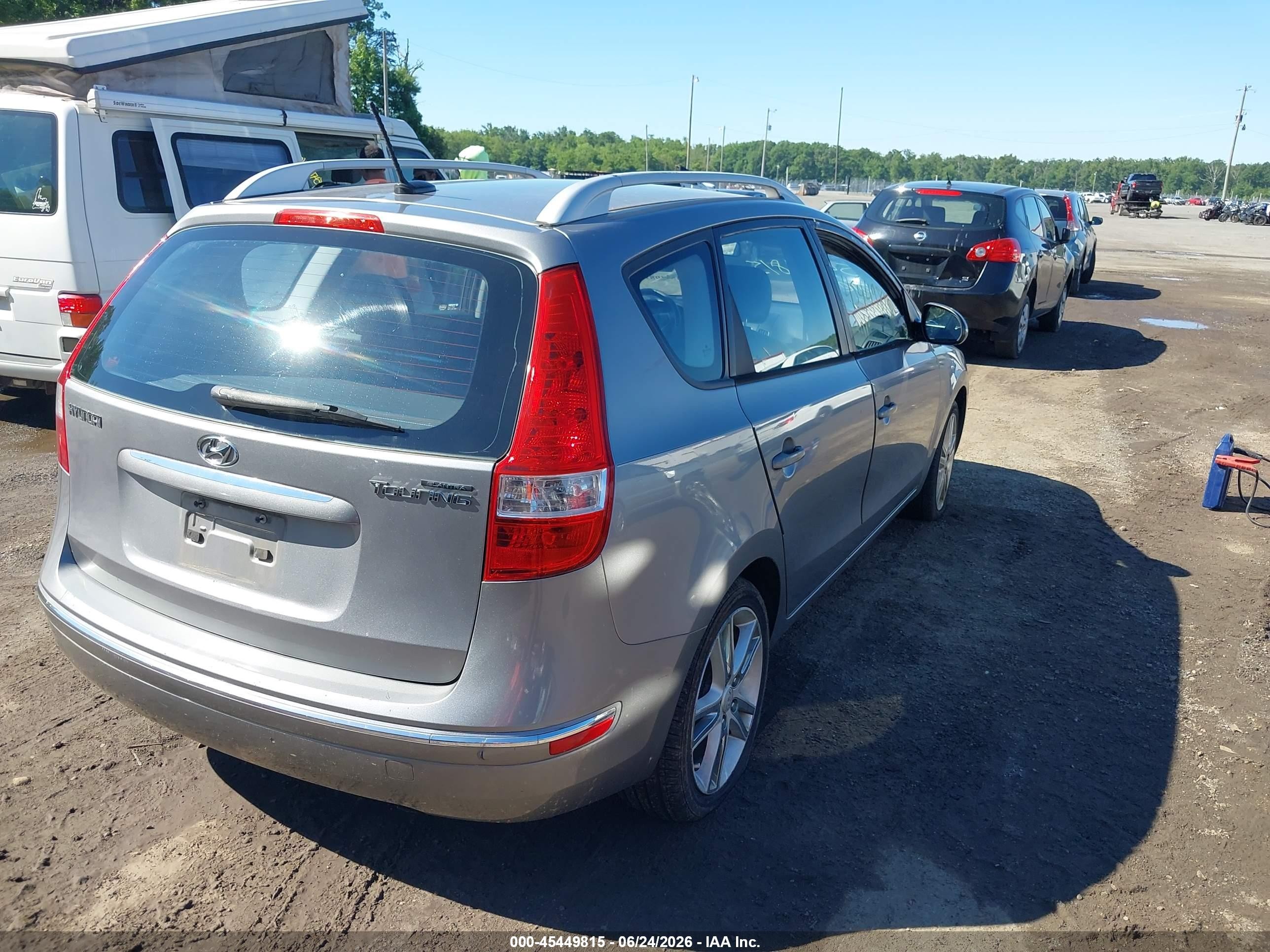 2011 Hyundai Elantra Touring Se Gray vin: KMHDC8AE3BU104944