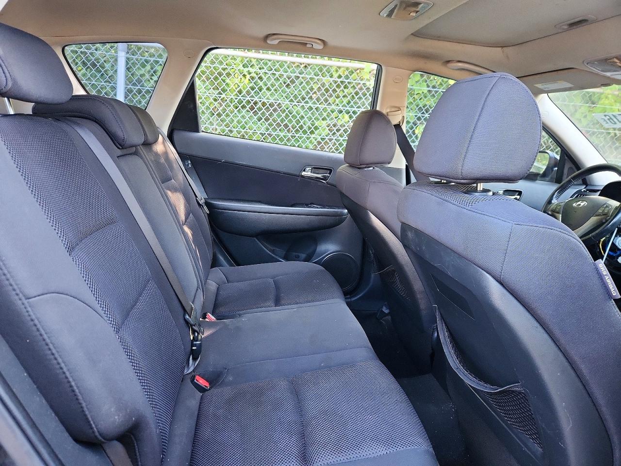 2010 Hyundai Elantra Touring Se Black vin: KMHDC8AE4AU081088