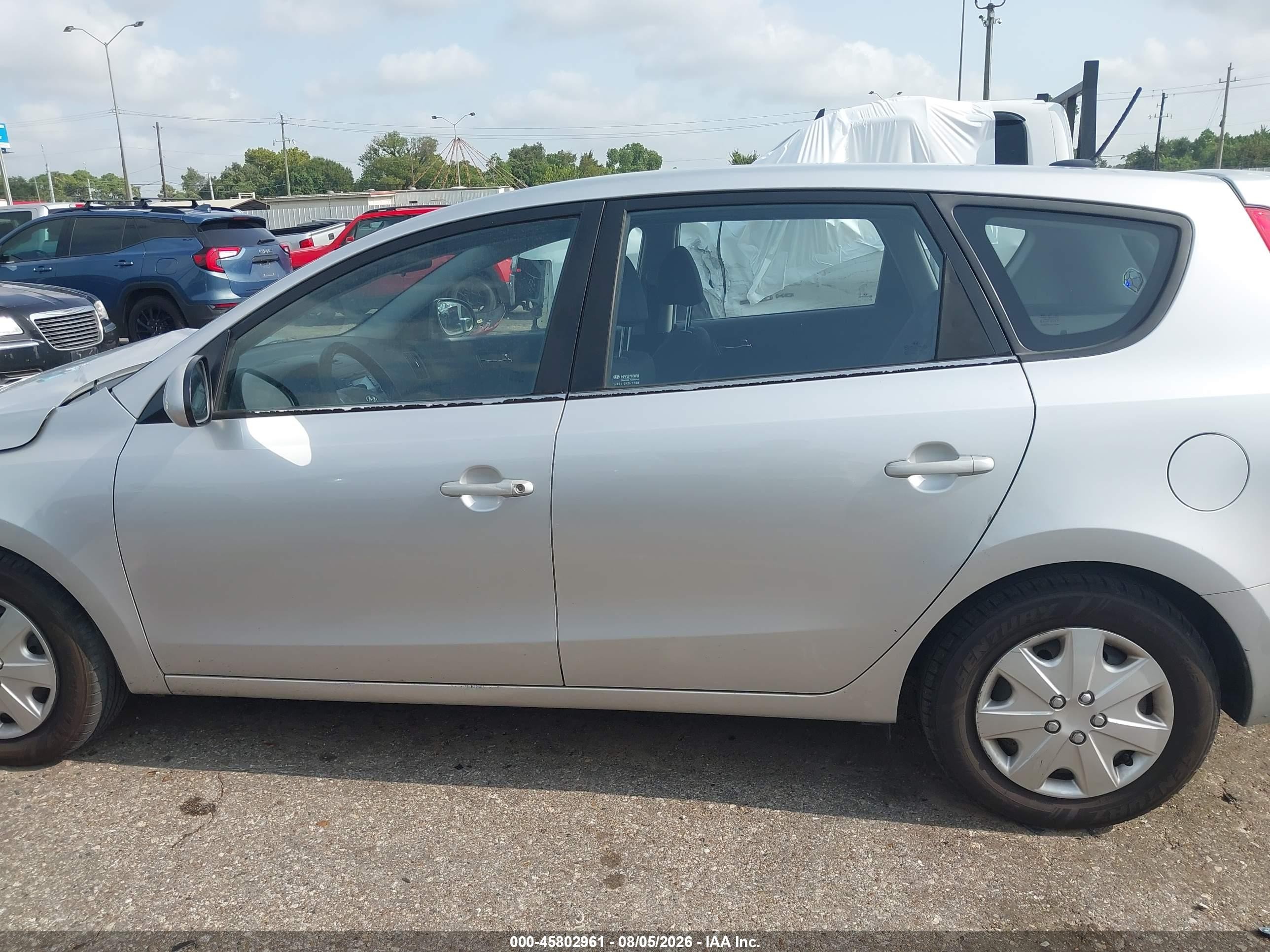 2010 Hyundai Elantra Touring Gls Silver vin: KMHDC8AE5AU071590