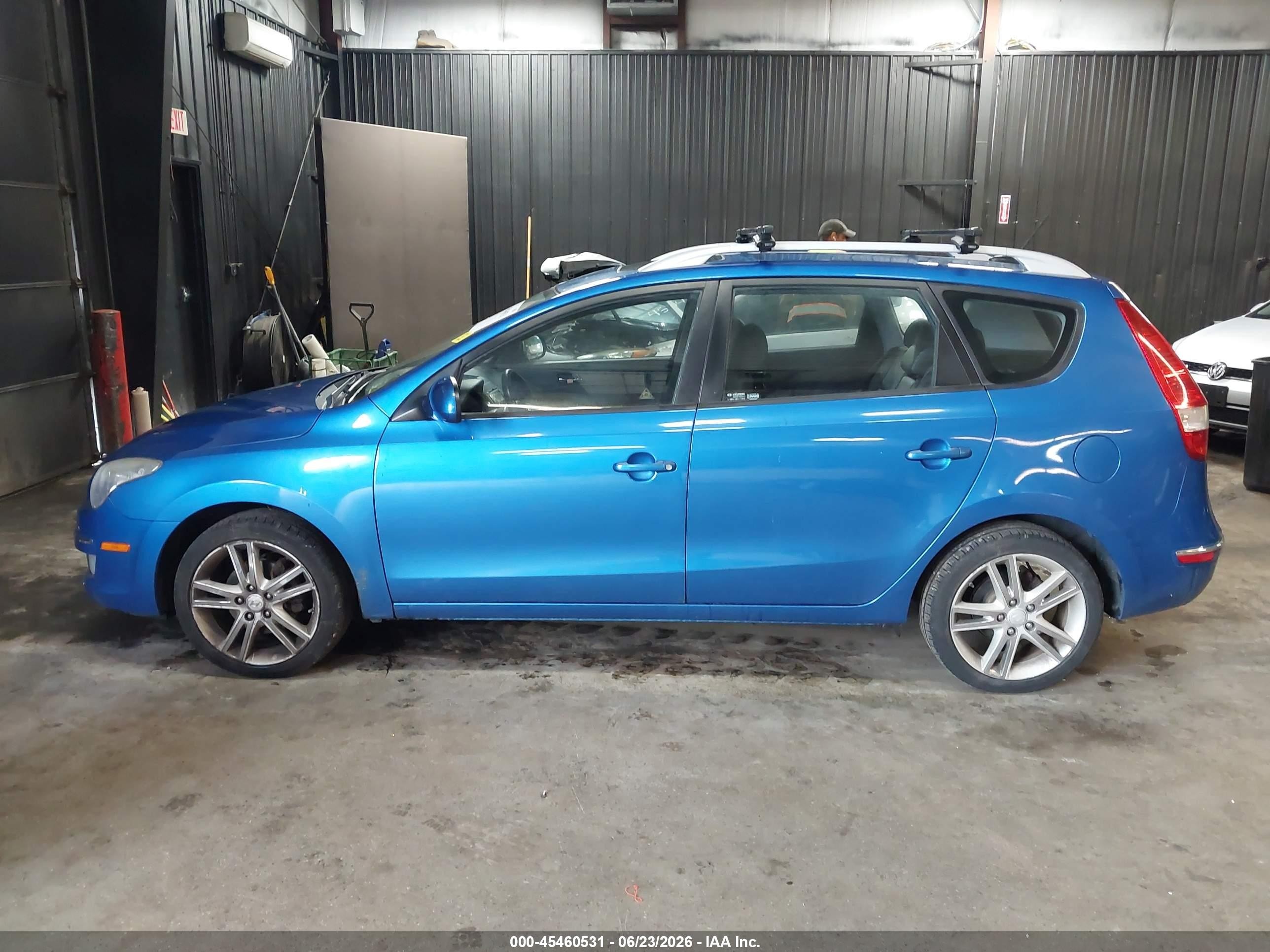 2011 Hyundai Elantra Touring Se Blue vin: KMHDC8AE5BU097219
