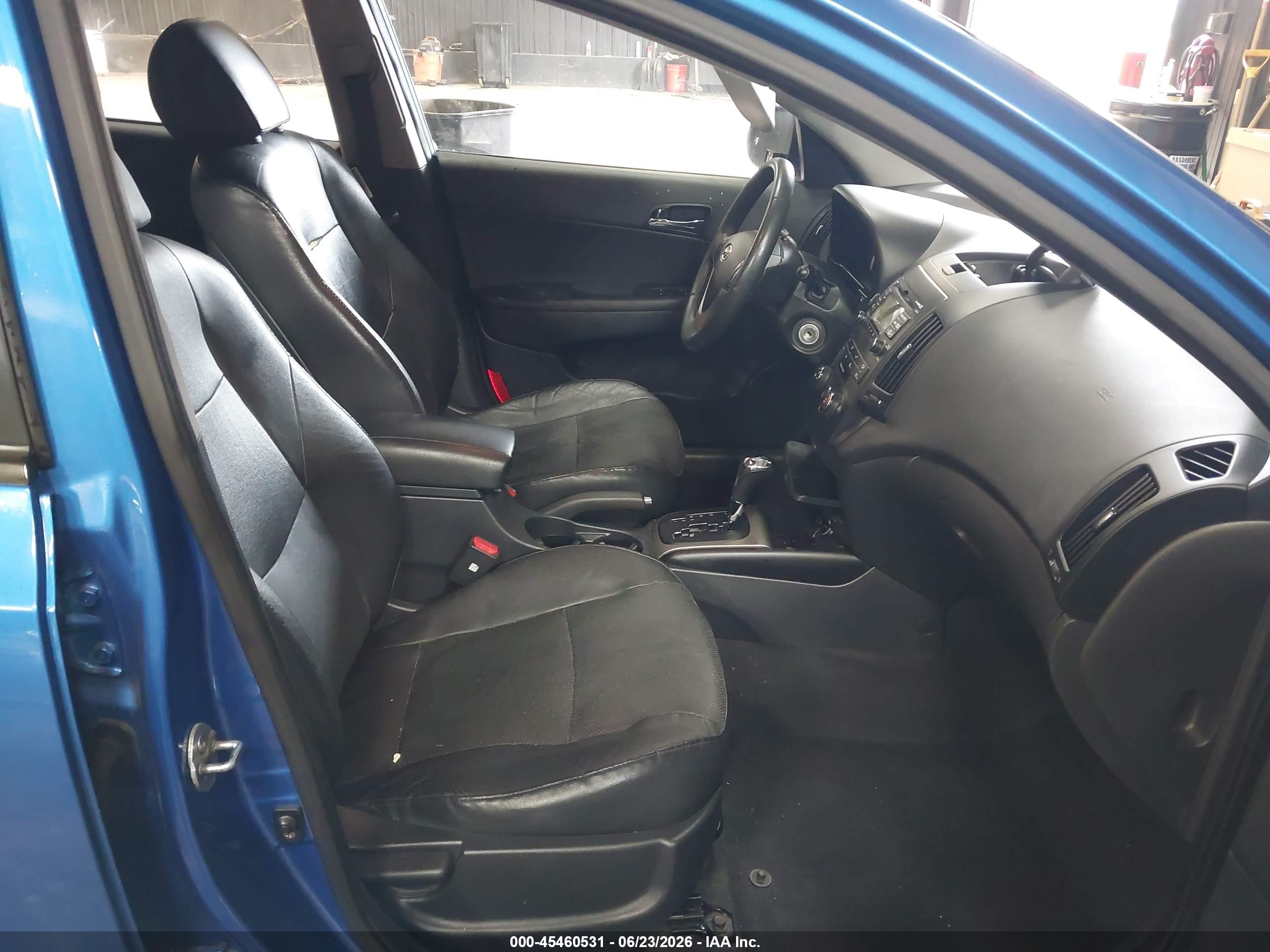 2011 Hyundai Elantra Touring Se Blue vin: KMHDC8AE5BU097219