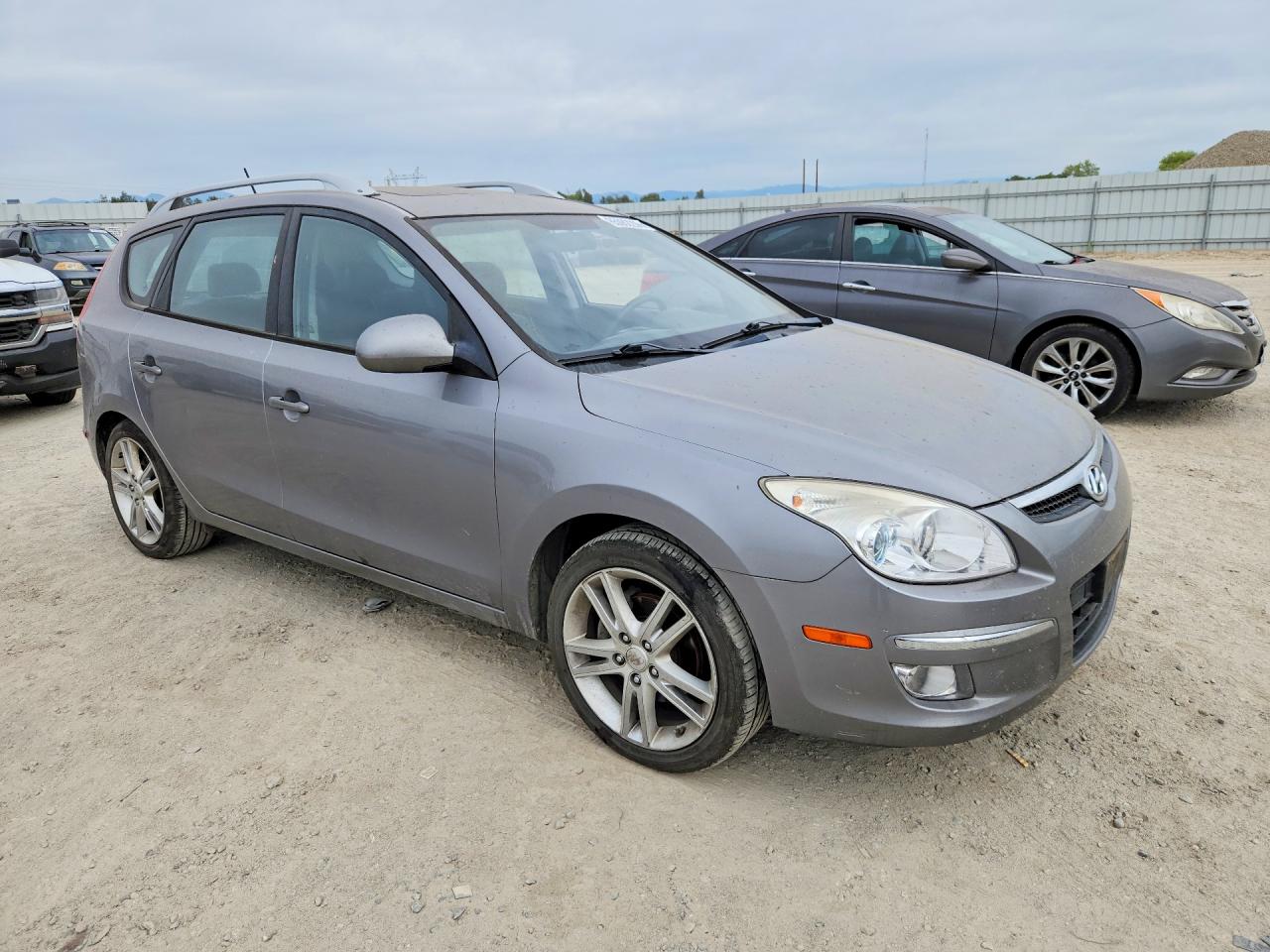 2011 Hyundai Elantra Touring Se Серый vin: KMHDC8AE5BU101141