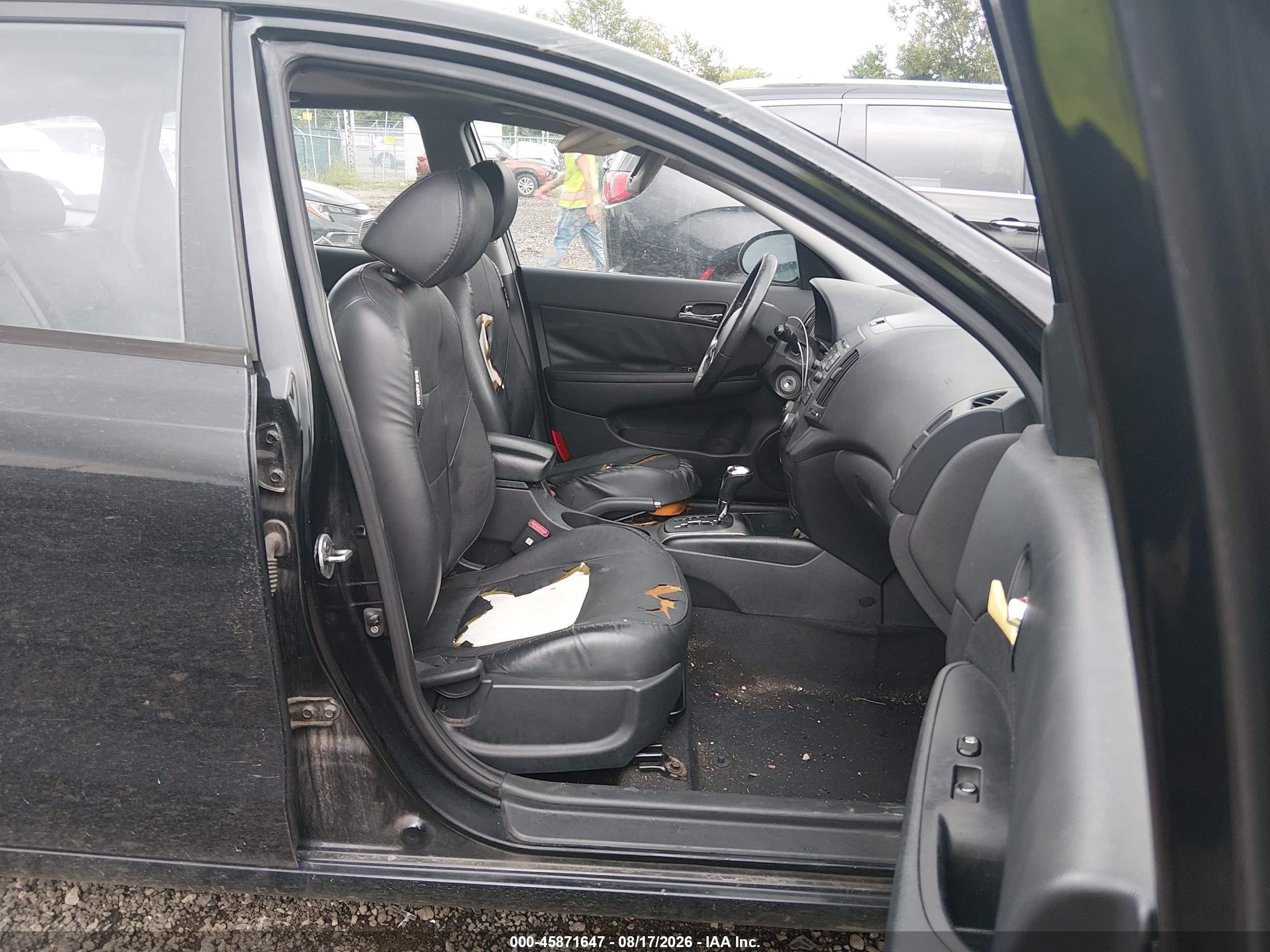2011 Hyundai Elantra Touring Se Black vin: KMHDC8AE5BU110793